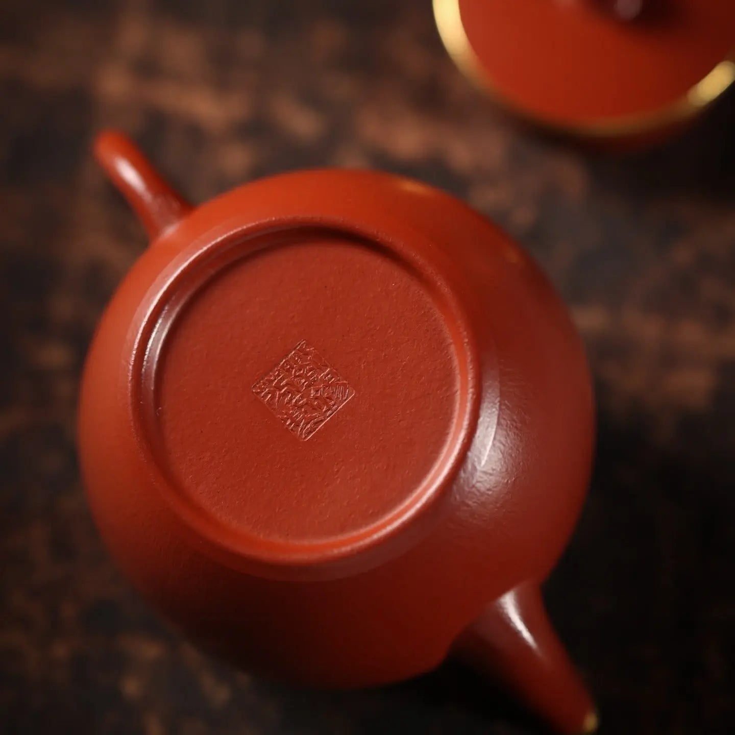Ping Gai Lian Zi 120cc - Yixing Handmade Teapot 江苏宜兴