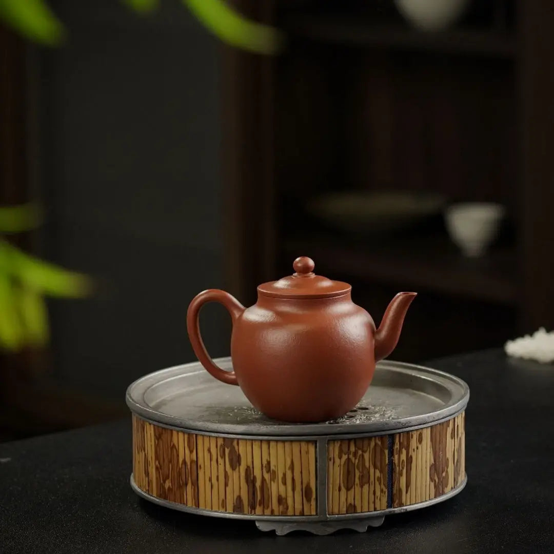 Ping Gai Lian Zi 90cc - Yixing Handmade Teapot 江苏宜兴