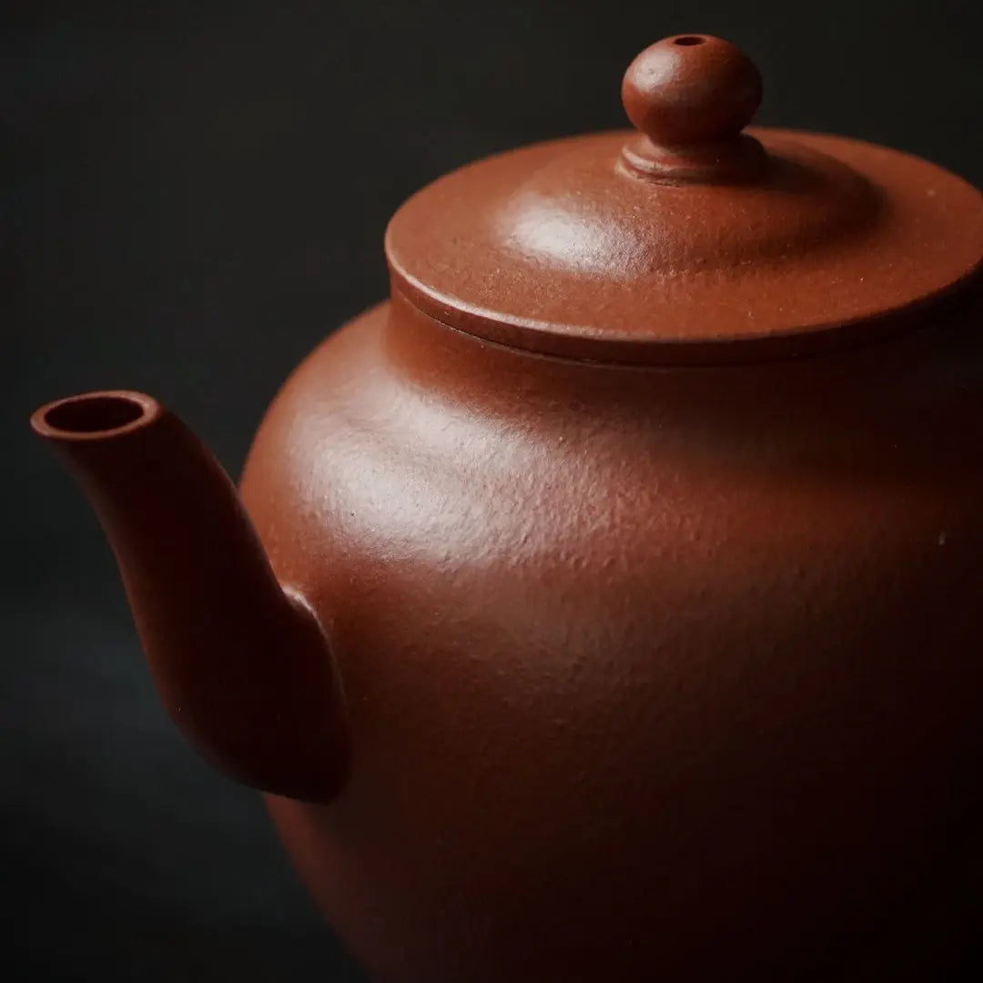 Ping Gai Lian Zi 90cc - Yixing Handmade Teapot 江苏宜兴