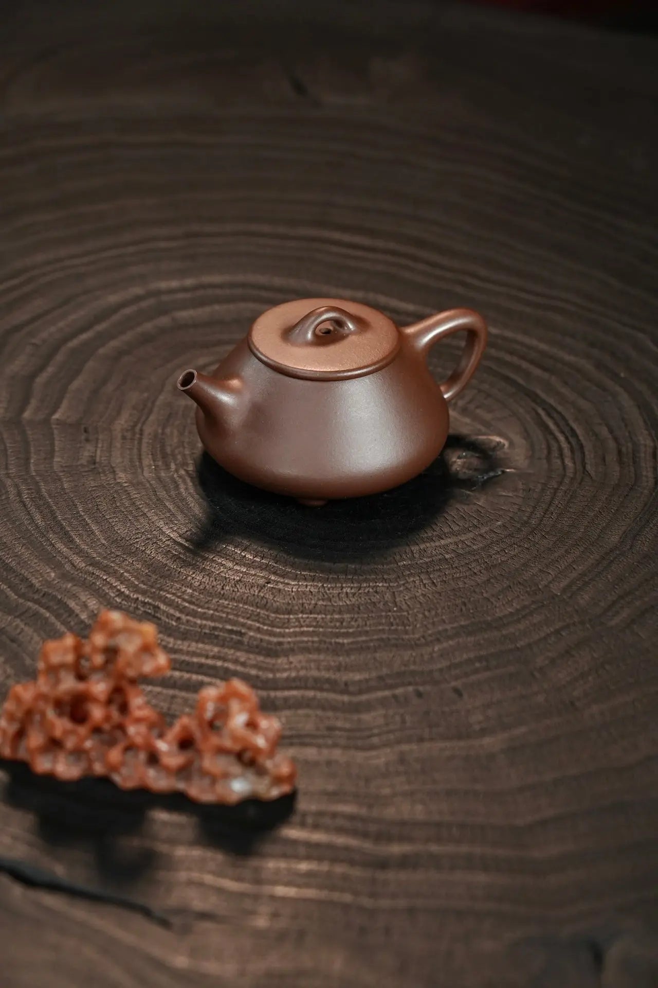 Ping Gai Shi Piao 130cc - Yixing Handmade Teapot 江苏宜兴