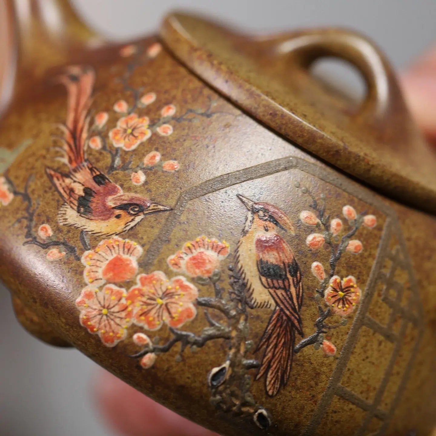 Ping Gai Shi Piao 200cc - Yixing Handmade Teapot 江苏宜兴