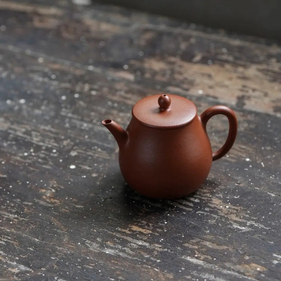 Ping Gai - Yixing Handmade Teapot 江苏宜兴