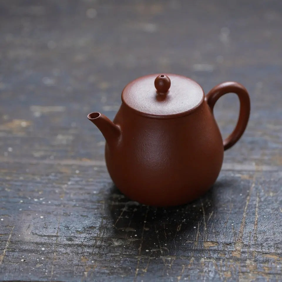 Ping Gai - Yixing Handmade Teapot 江苏宜兴