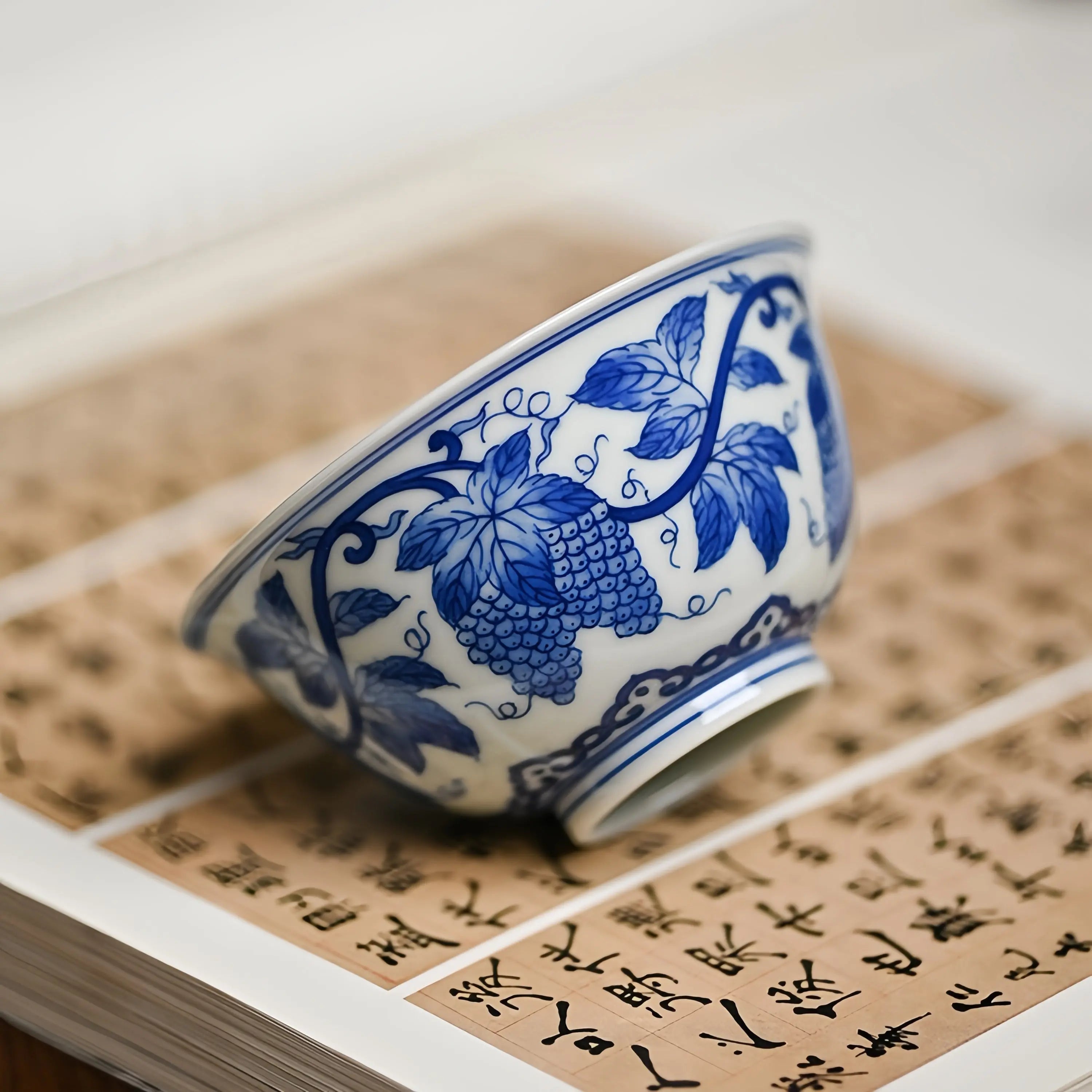 Pu Tao 155cc - Jing De Zhen Porcelain Gaiwan zycschina