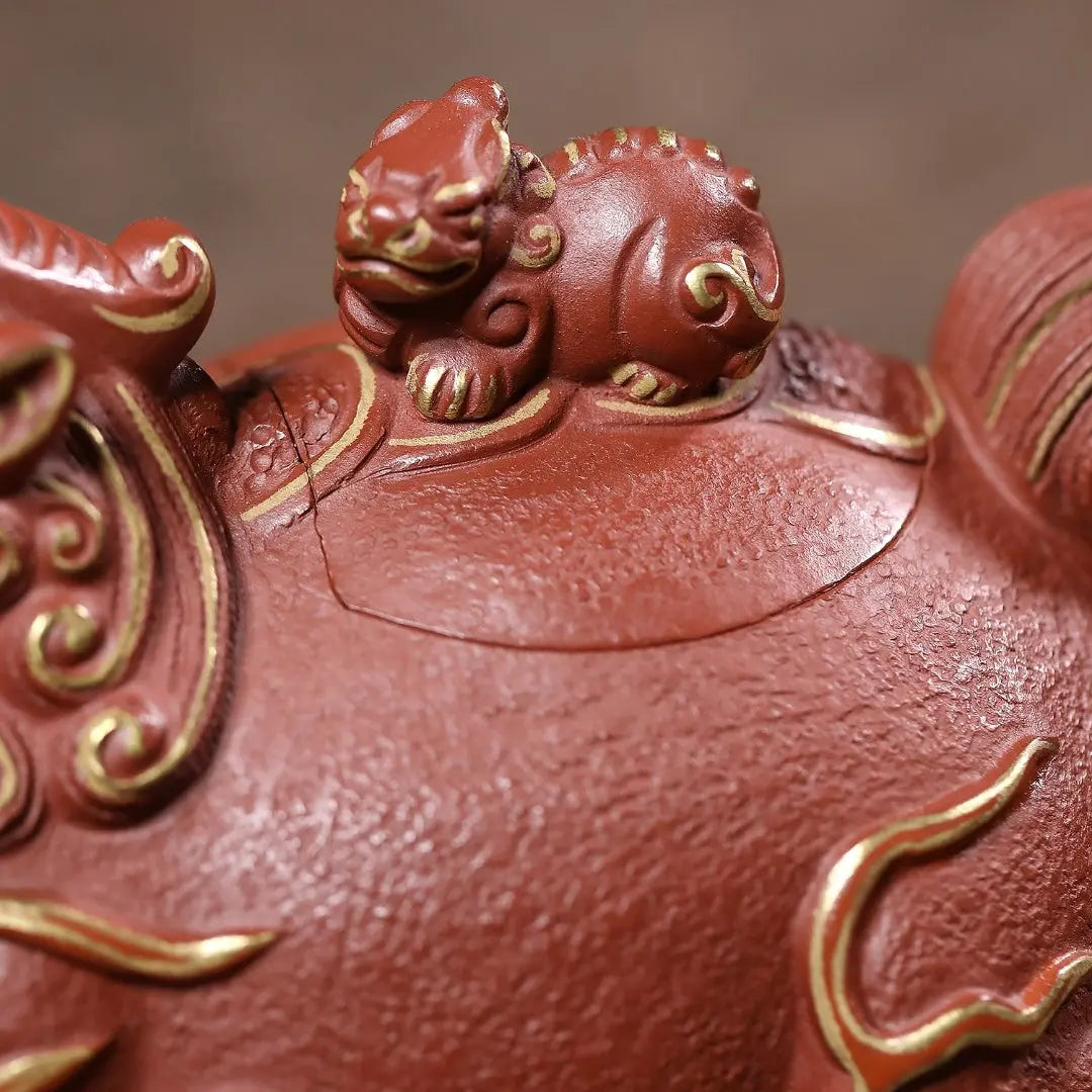 Qi Lin 240cc - Yixing Handmade Teapot 江苏宜兴