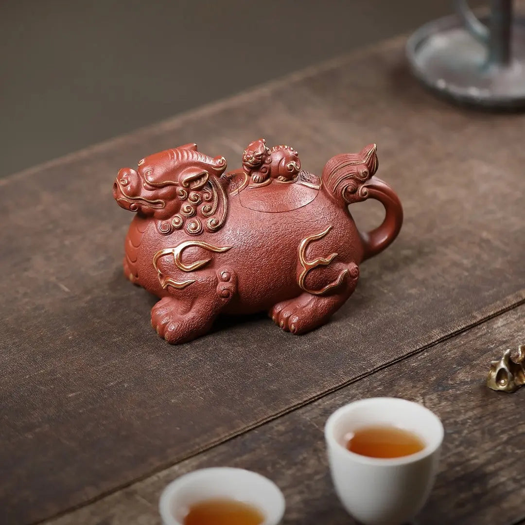 Qi Lin 240cc - Yixing Handmade Teapot 江苏宜兴