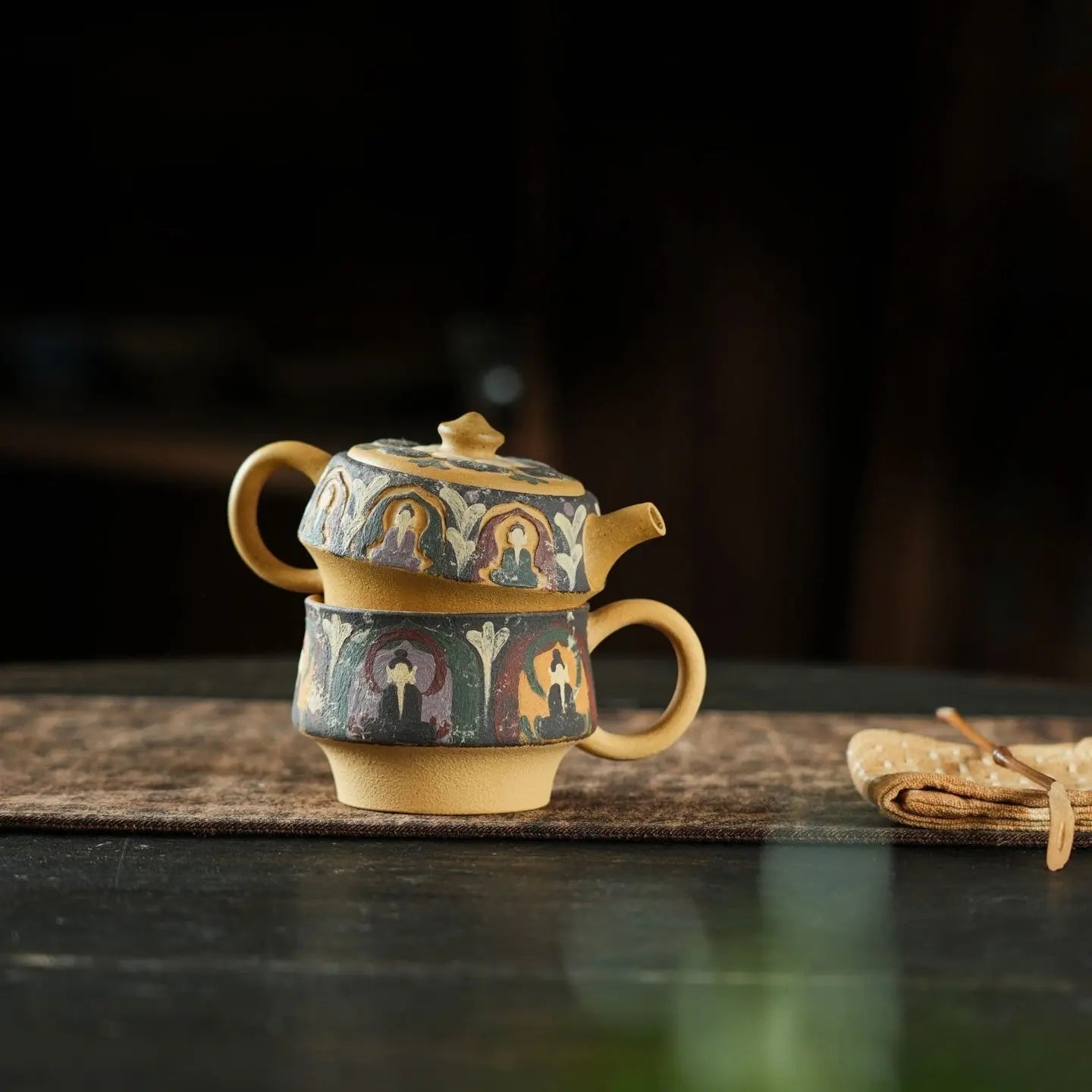 Qian Fo 130cc - Yixing Handmade Teapot 江苏宜兴