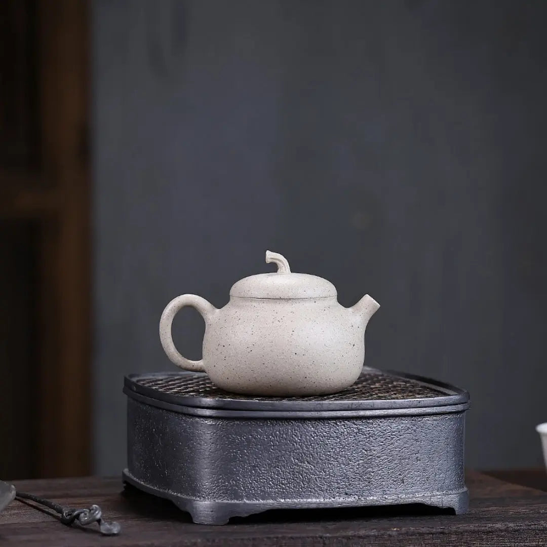 Qie Gua 100cc - Yixing Handmade Teapot 江苏宜兴