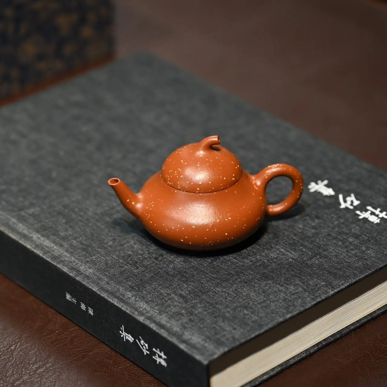 Qie Gua 105cc - Yixing Handmade Teapot 江苏宜兴
