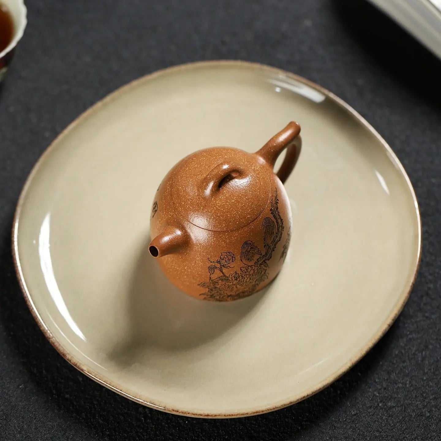 Qin Quan 140cc - Yixing Handmade Teapot 江苏宜兴