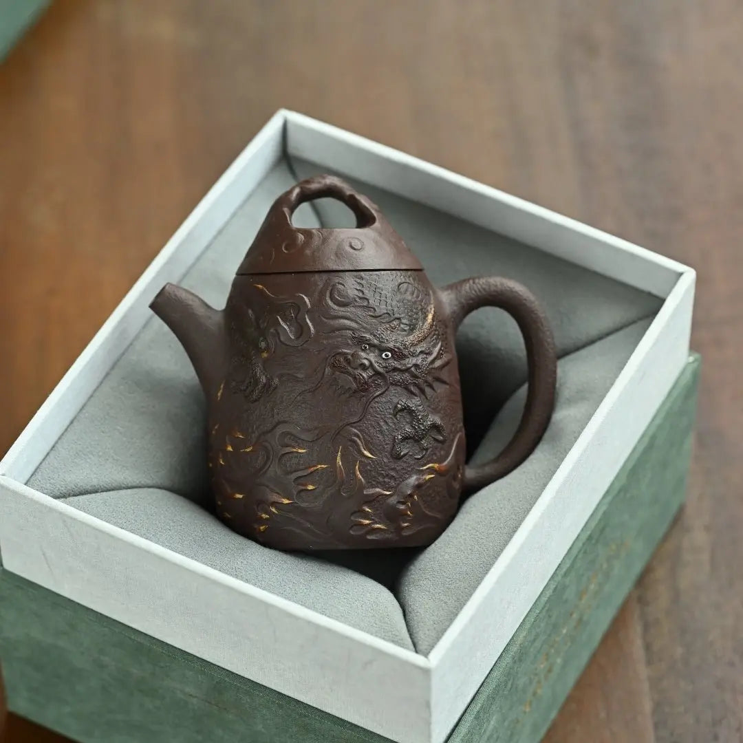 Qin Quan 200cc - Yixing Handmade Teapot 江苏宜兴
