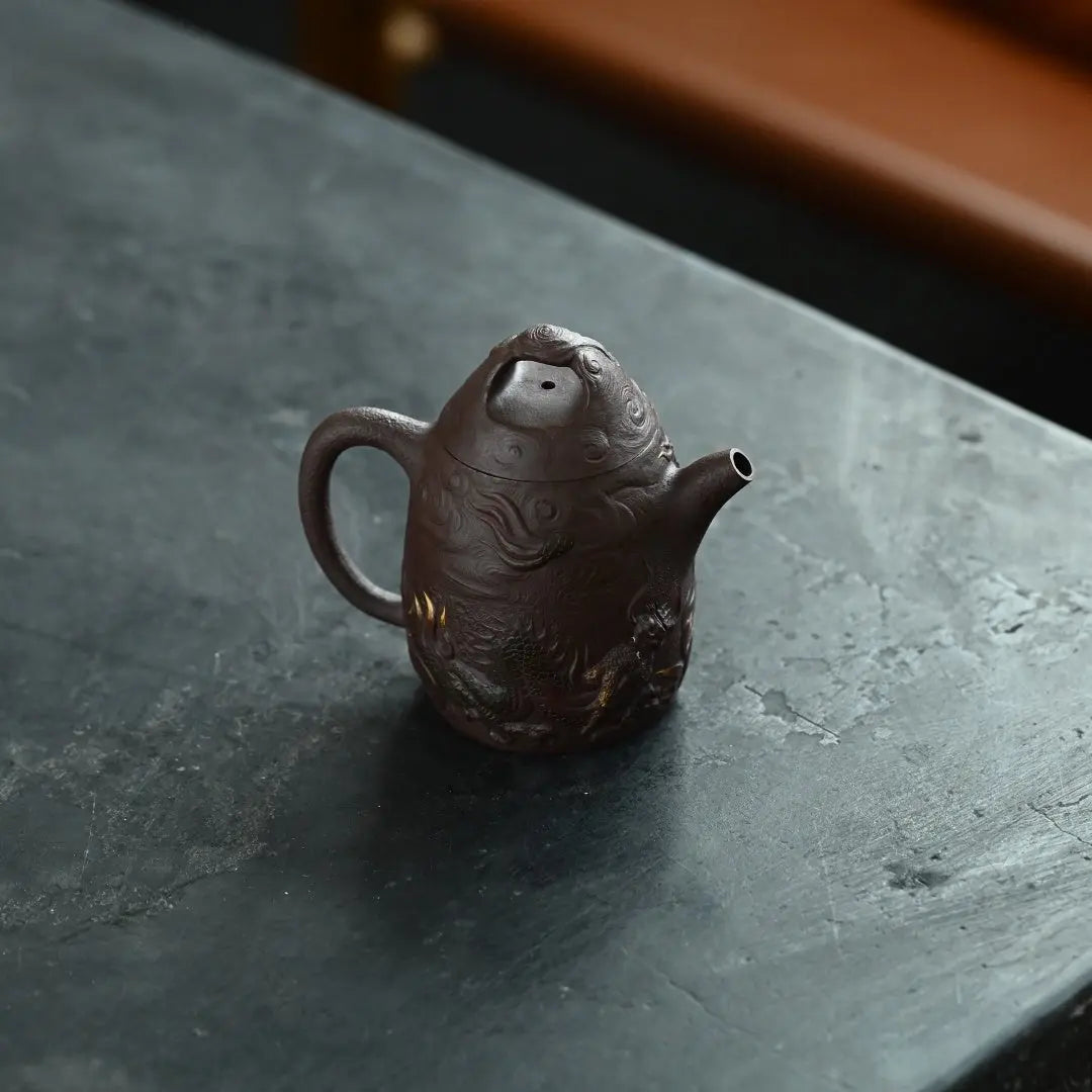 Qin Quan 200cc - Yixing Handmade Teapot 江苏宜兴