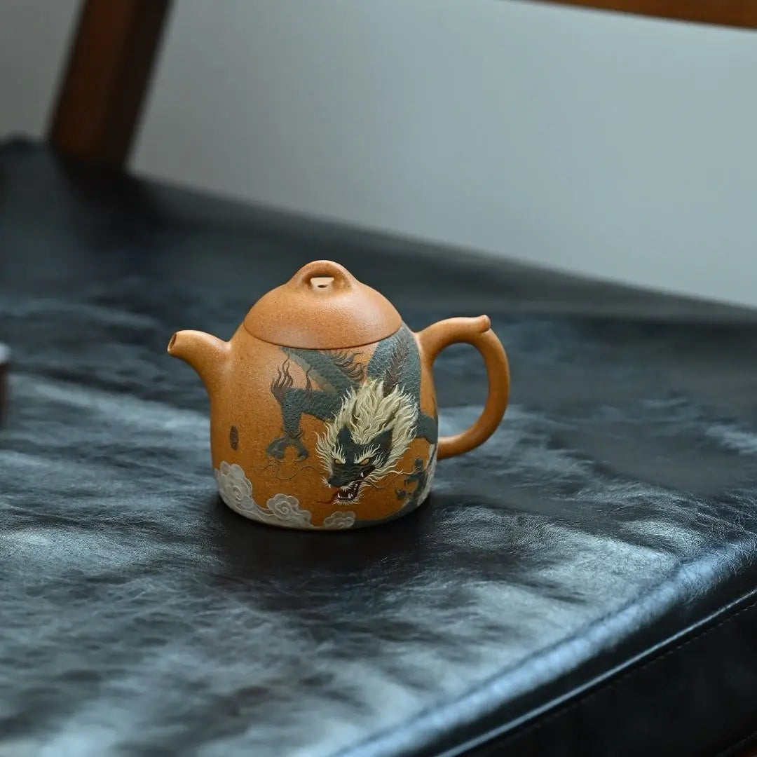 Qin Quan 260cc - Yixing Handmade Teapot 江苏宜兴