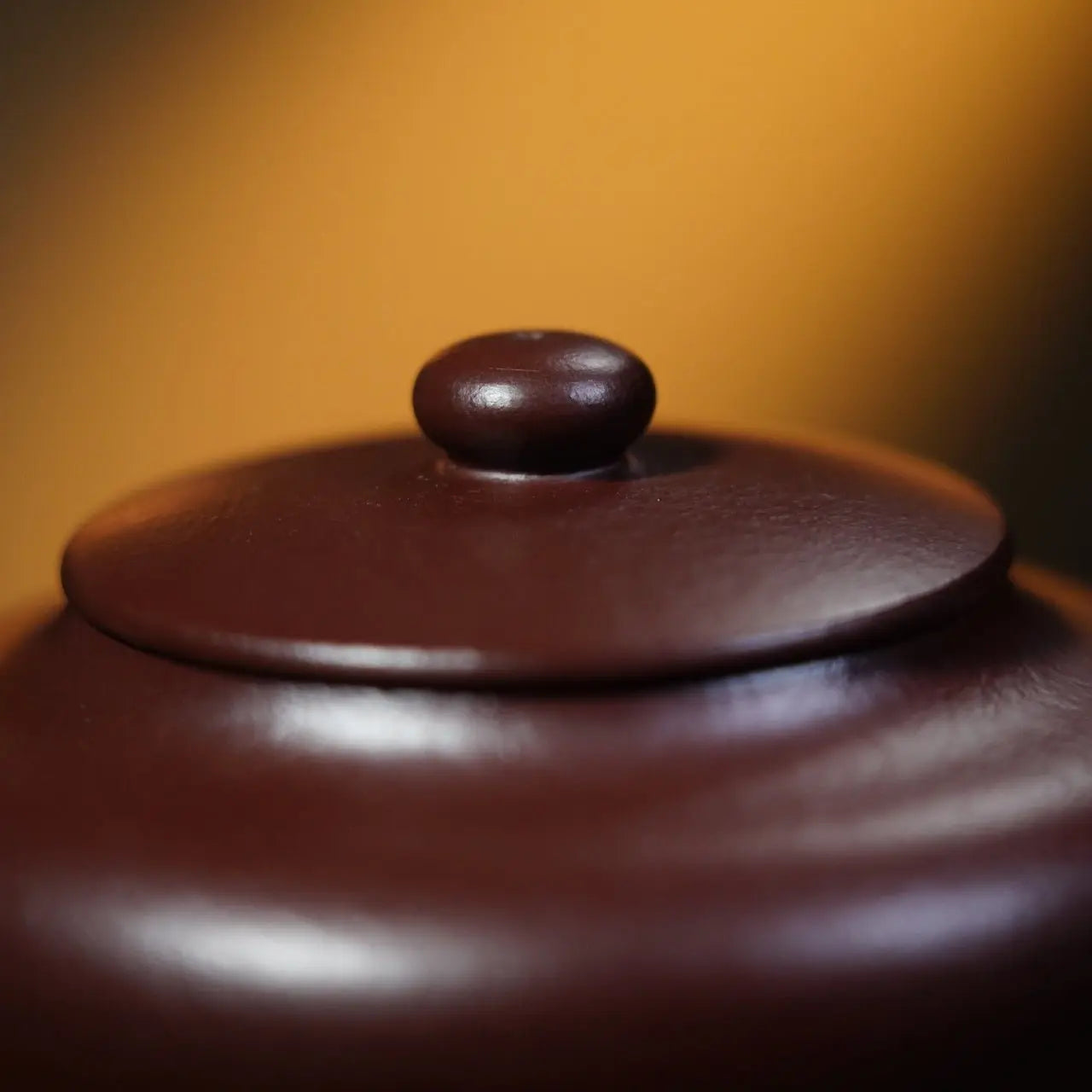 Qin Xiang 200cc - Yixing Handmade Teapot 江苏宜兴