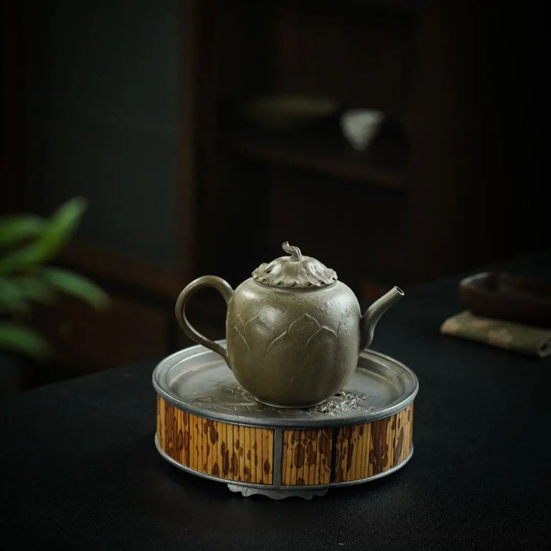 Qing Lian 160cc - Yixing Handmade Teapot 江苏宜兴
