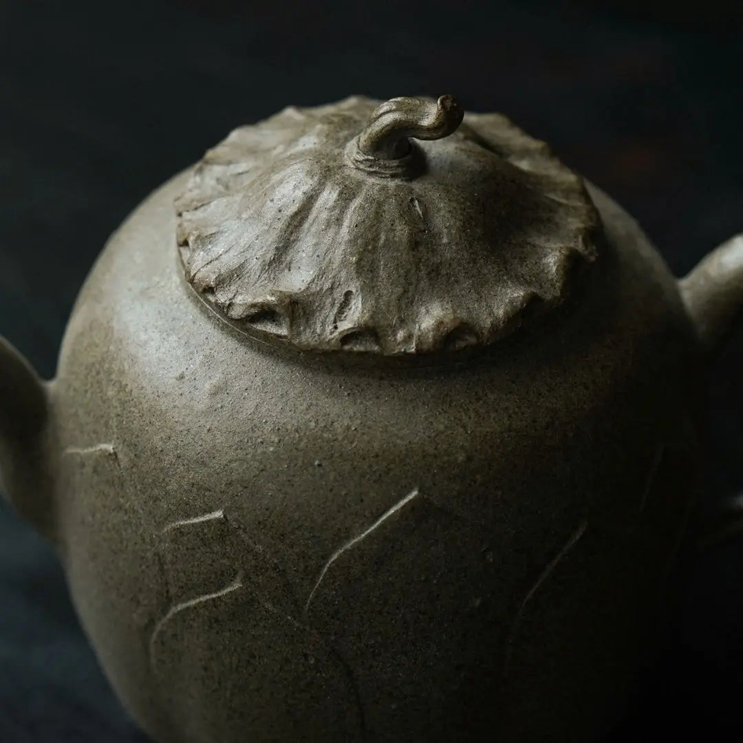 Qing Lian 160cc - Yixing Handmade Teapot 江苏宜兴