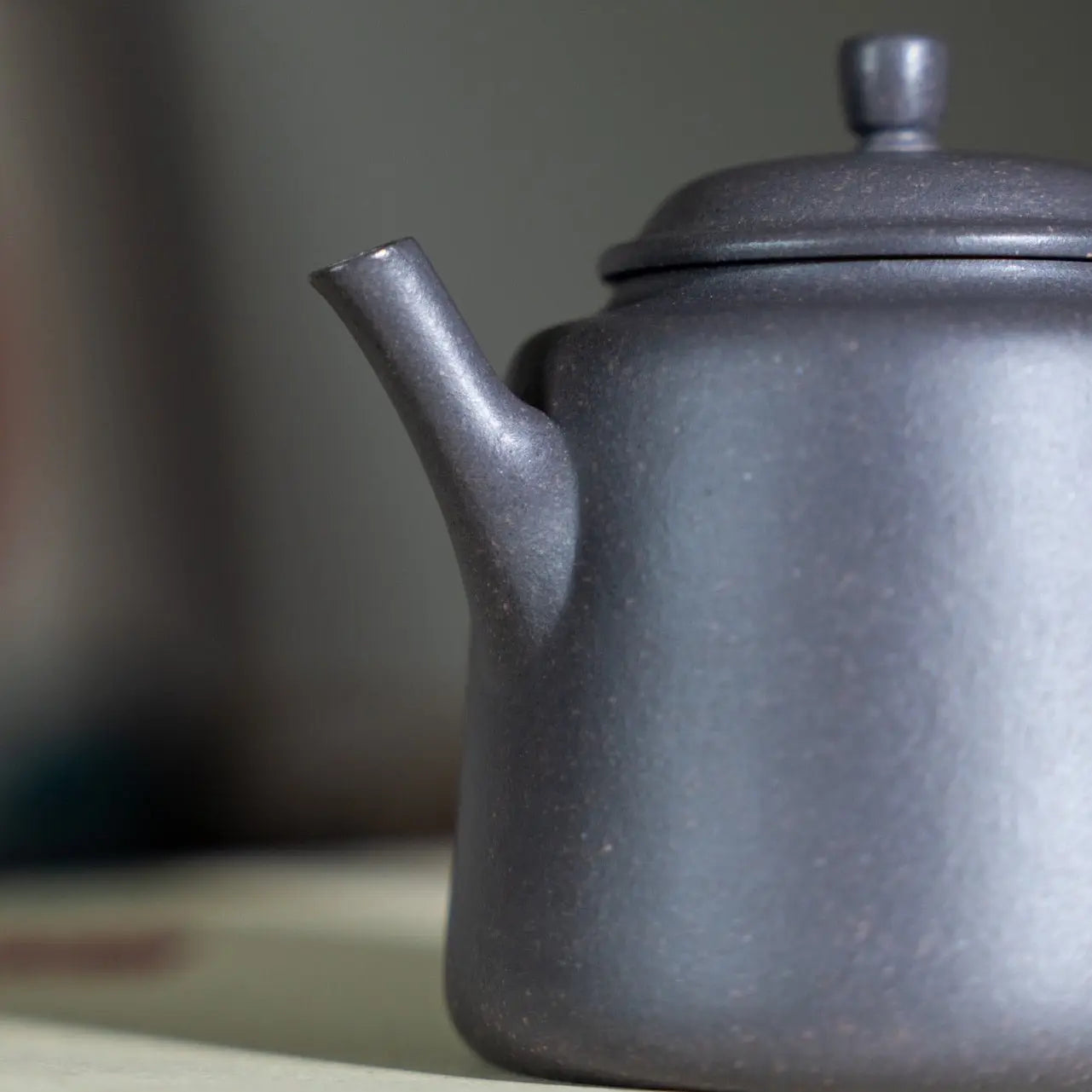 Qing Tong Ling Dang 160cc - Yixing Handmade Teapot 江苏宜兴
