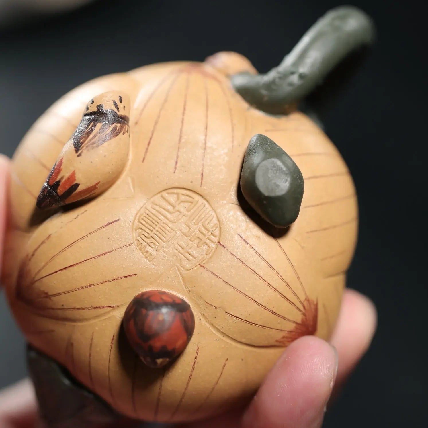 Qing Wa Lian Zi 100cc - Yixing Handmade Teapot 江苏宜兴