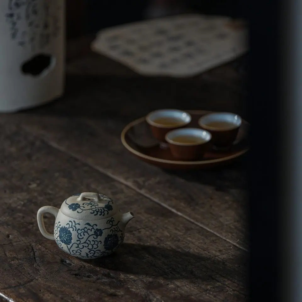 Qing Yun 130cc - Yixing Handmade Teapot 江苏宜兴