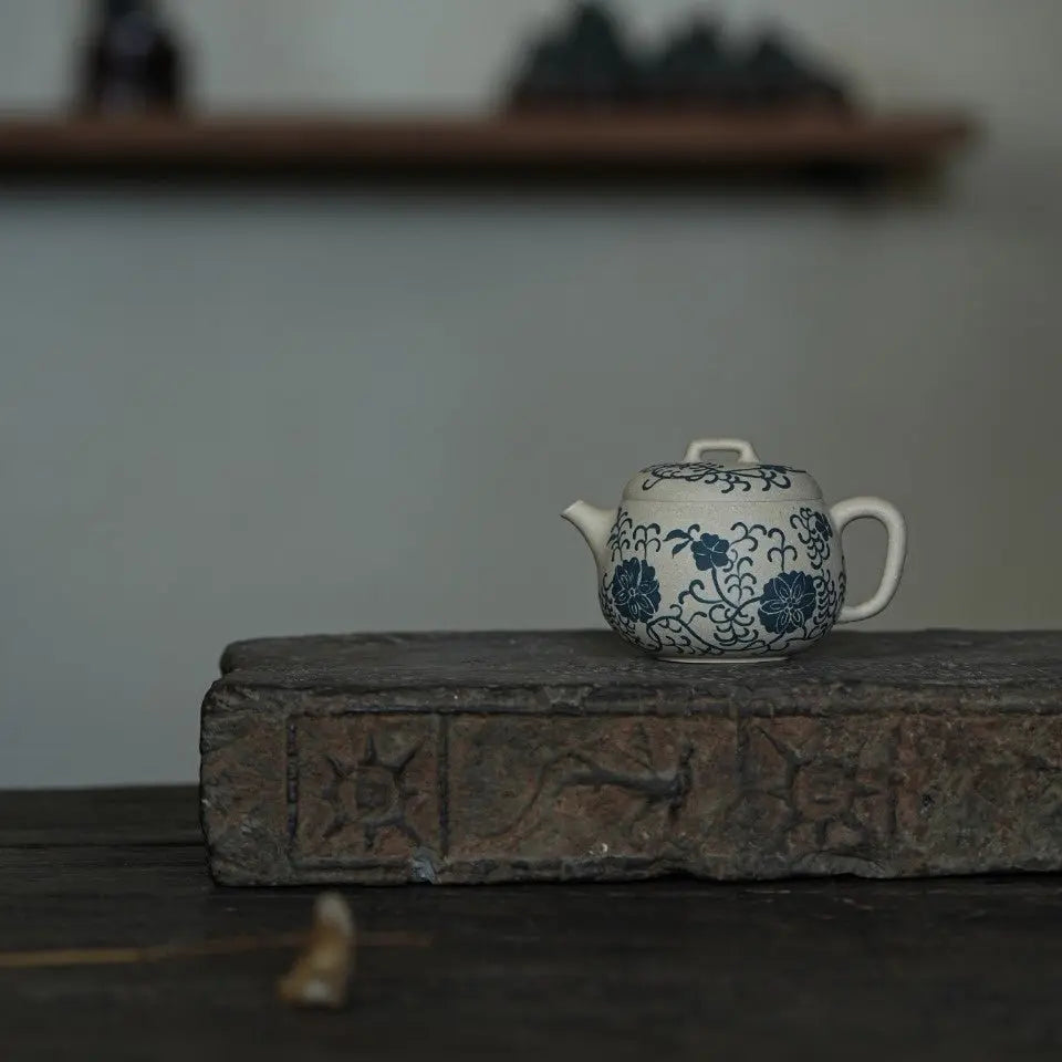 Qing Yun 130cc - Yixing Handmade Teapot 江苏宜兴