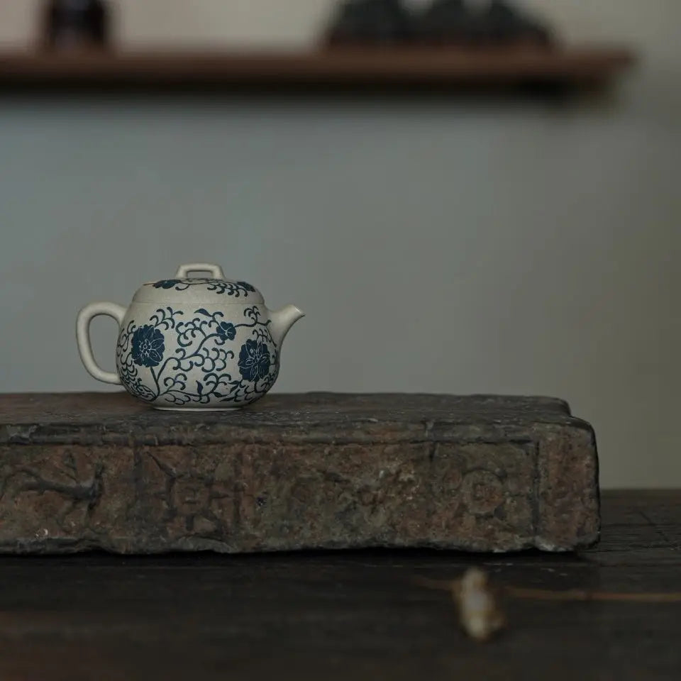 Qing Yun 130cc - Yixing Handmade Teapot 江苏宜兴