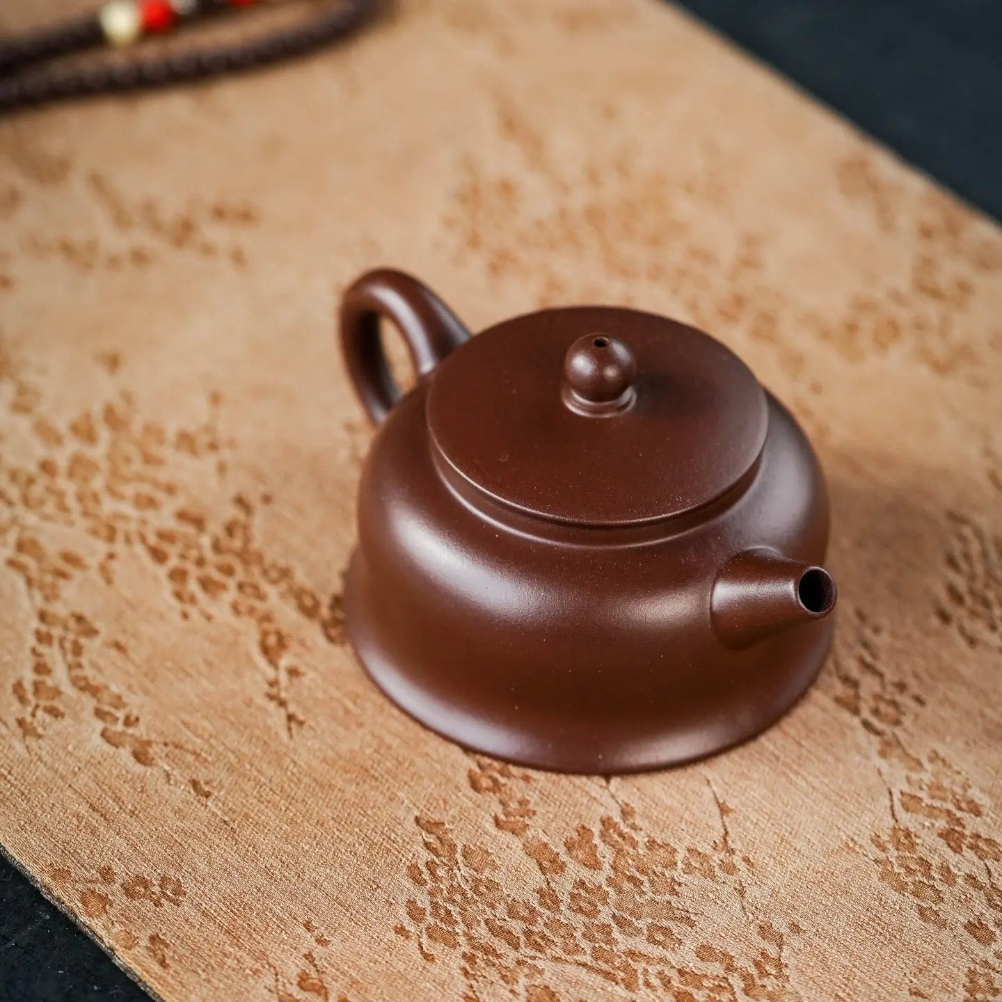 Qu Ye 130cc - Yixing Handmade Teapot 江苏宜兴