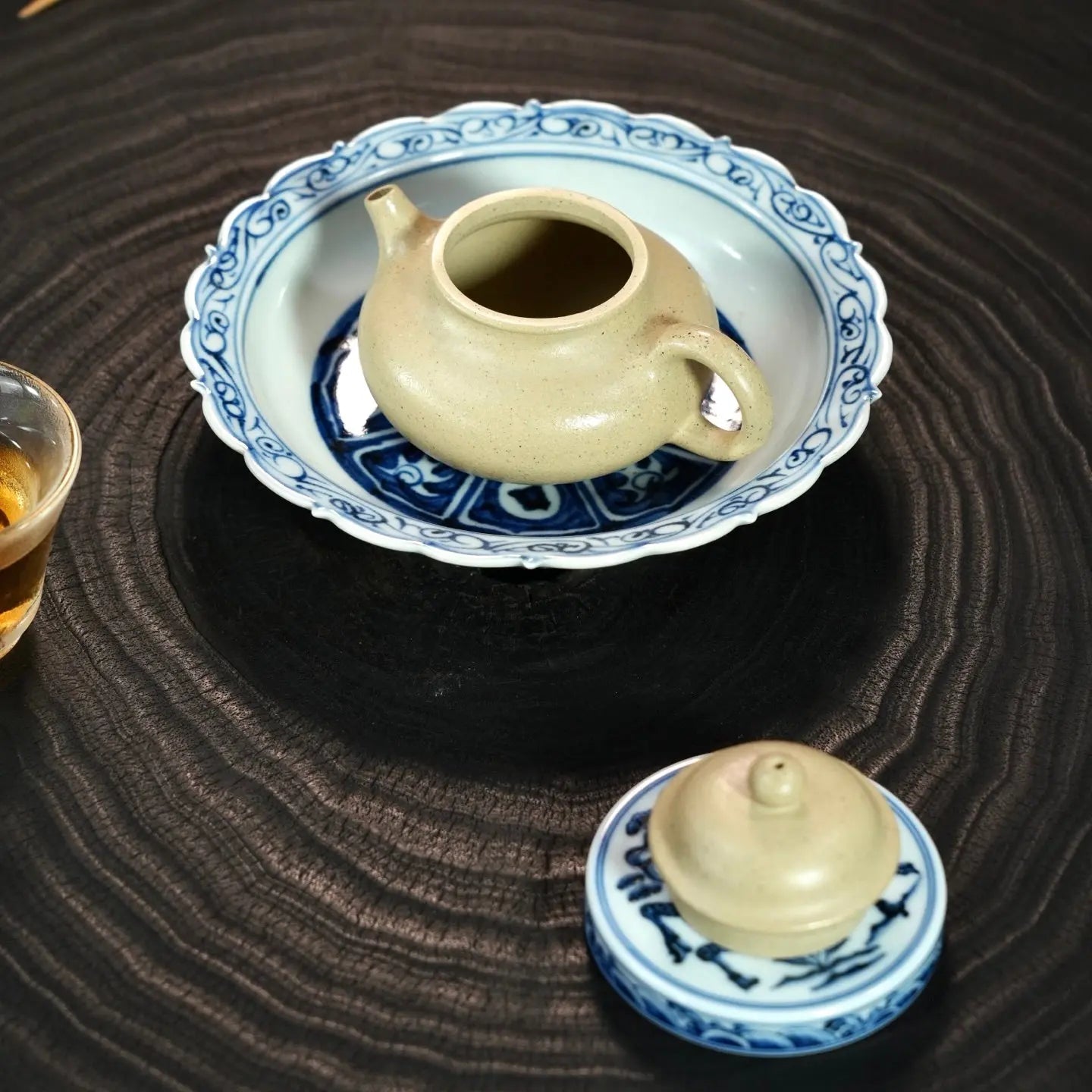 Rong Tian 100cc - Yixing Handmade Teapot 江苏宜兴