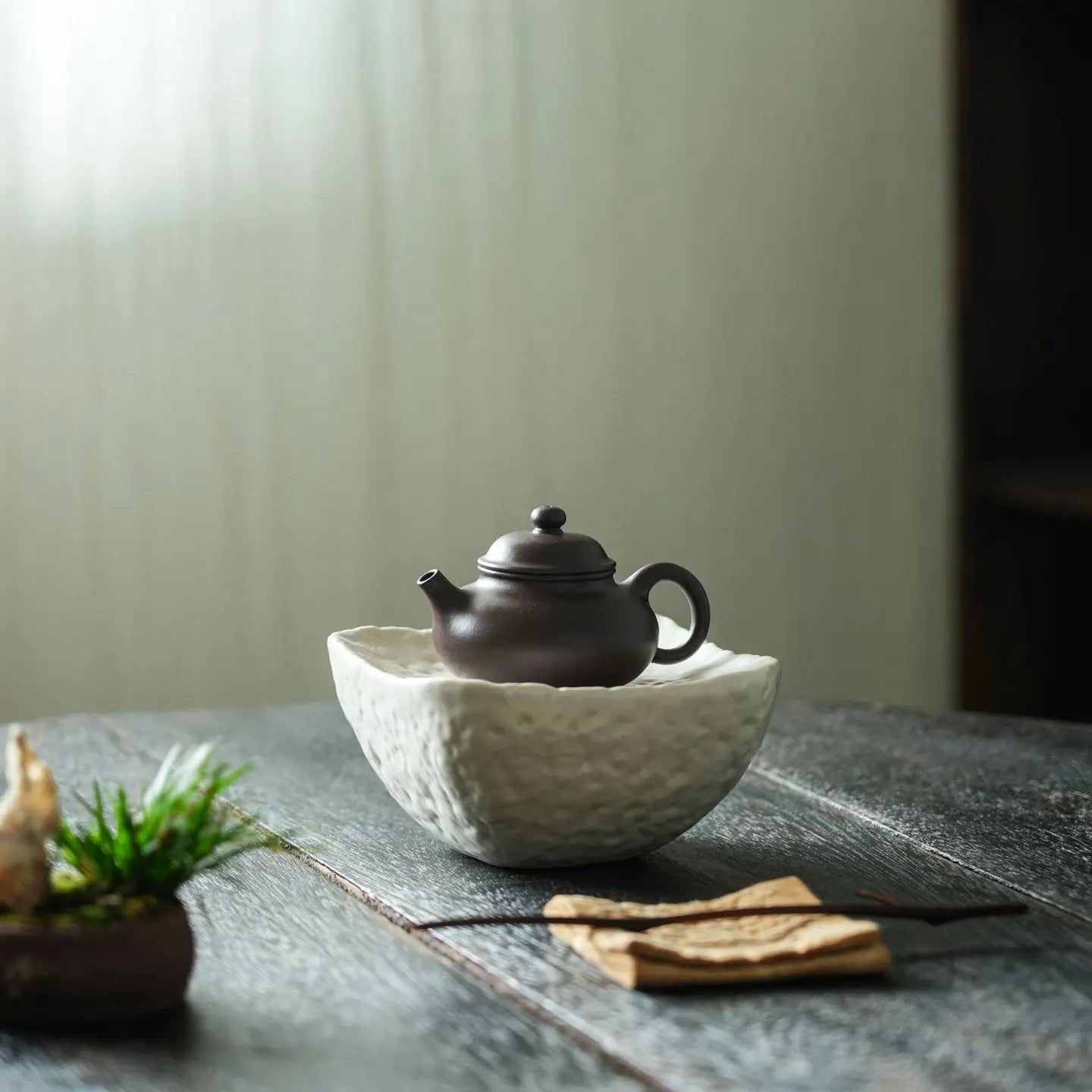 Rong Tian 100cc - Yixing Handmade Teapot 江苏宜兴