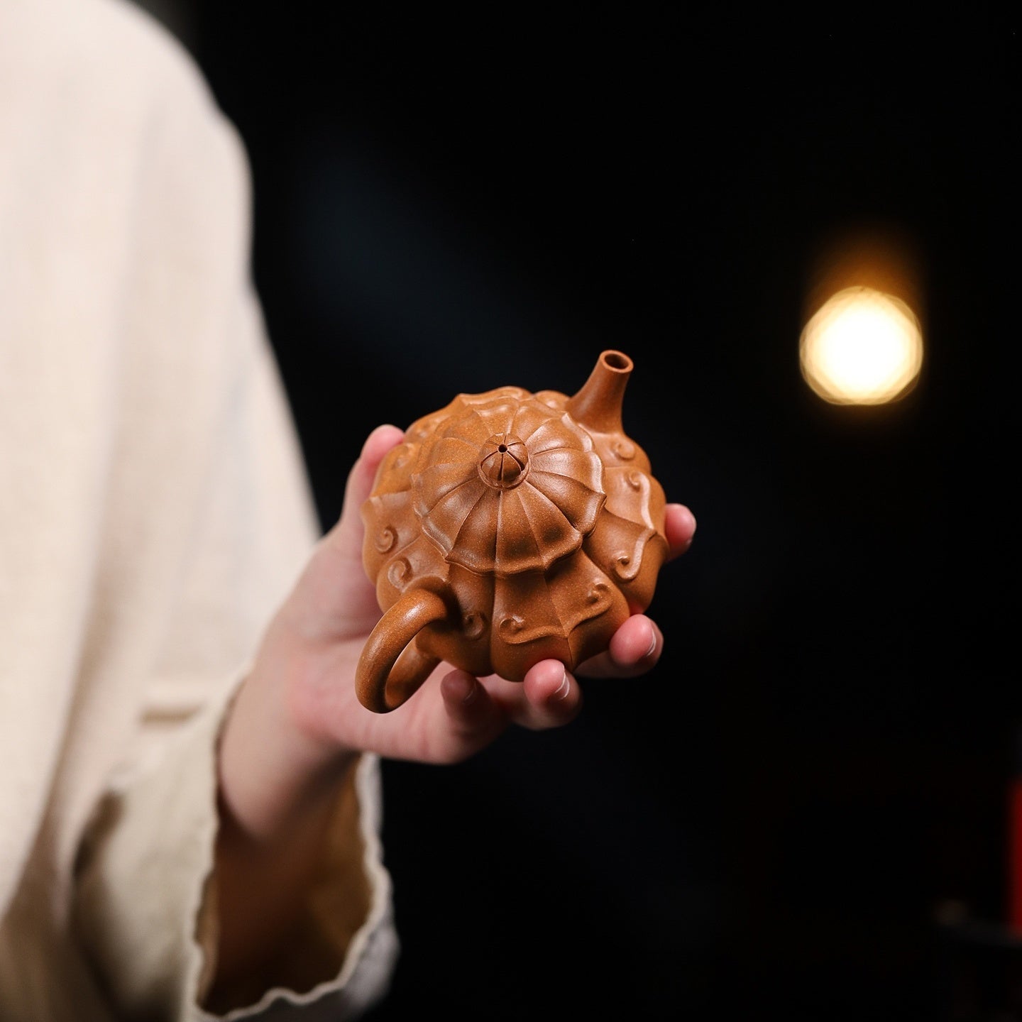 Rong Tian 160cc - Yixing Handmade Teapot 江苏宜兴