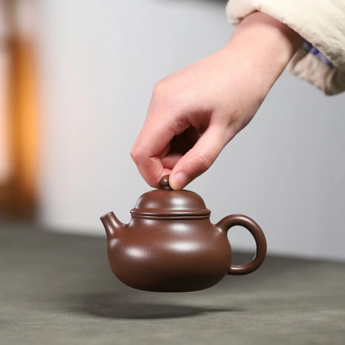 Rong Tian 160cc - Yixing Handmade Teapot 江苏宜兴