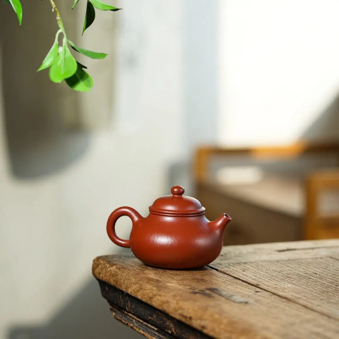 Rong Tian 175cc - Yixing Handmade Teapot 江苏宜兴