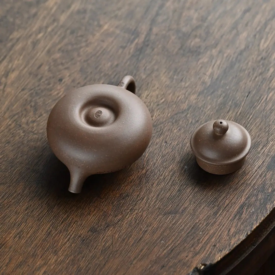 Rong Tian 180cc - Yixing Handmade Teapot 江苏宜兴