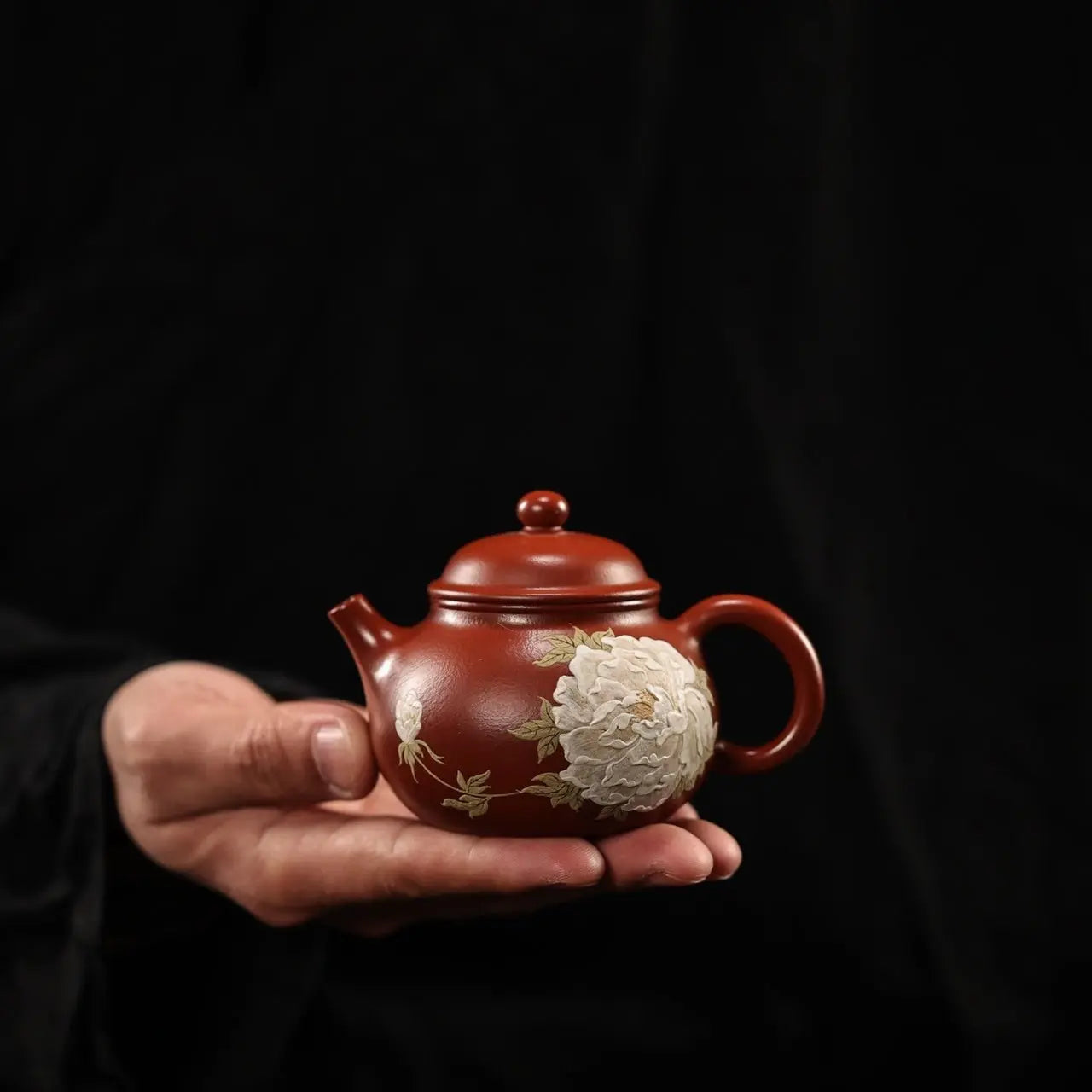 Rong Tian 180cc - Yixing Handmade Teapot 江苏宜兴