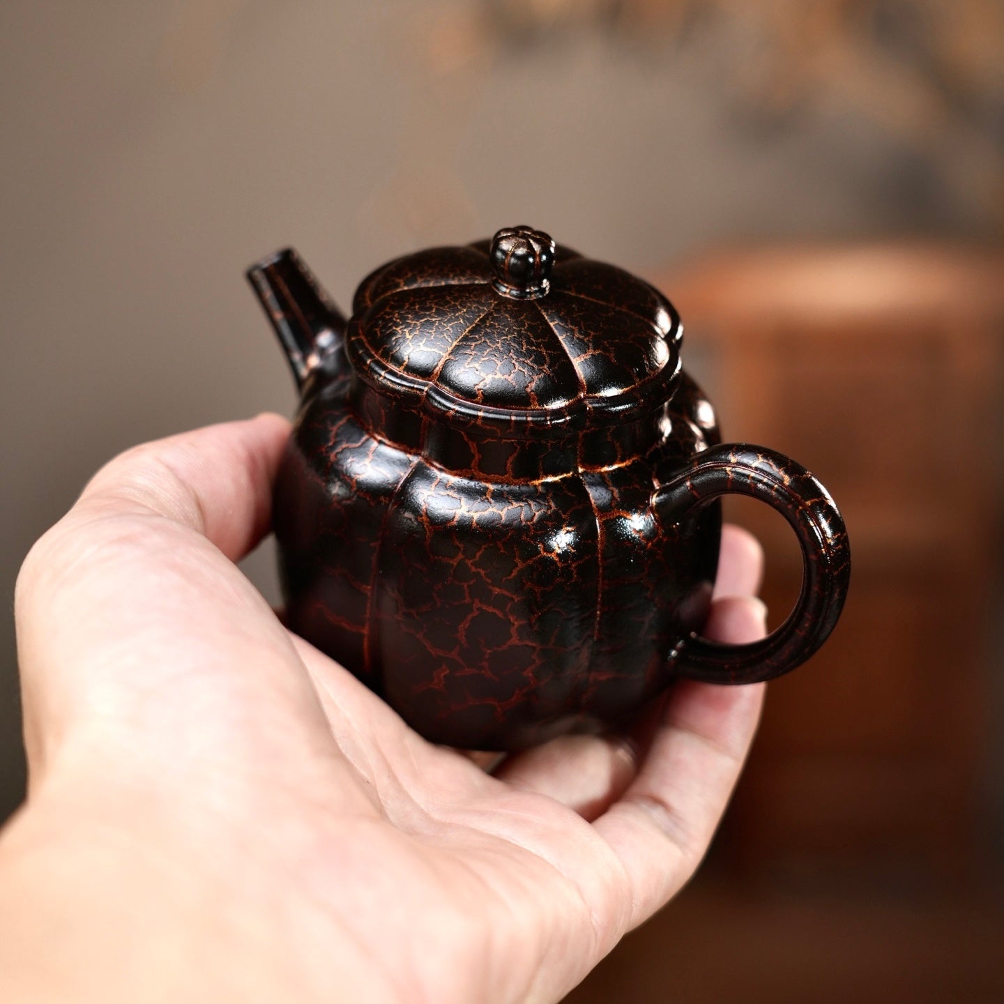 Ru Chun Hai Tang 170cc - Yixing Handmade Teapot 江苏宜兴