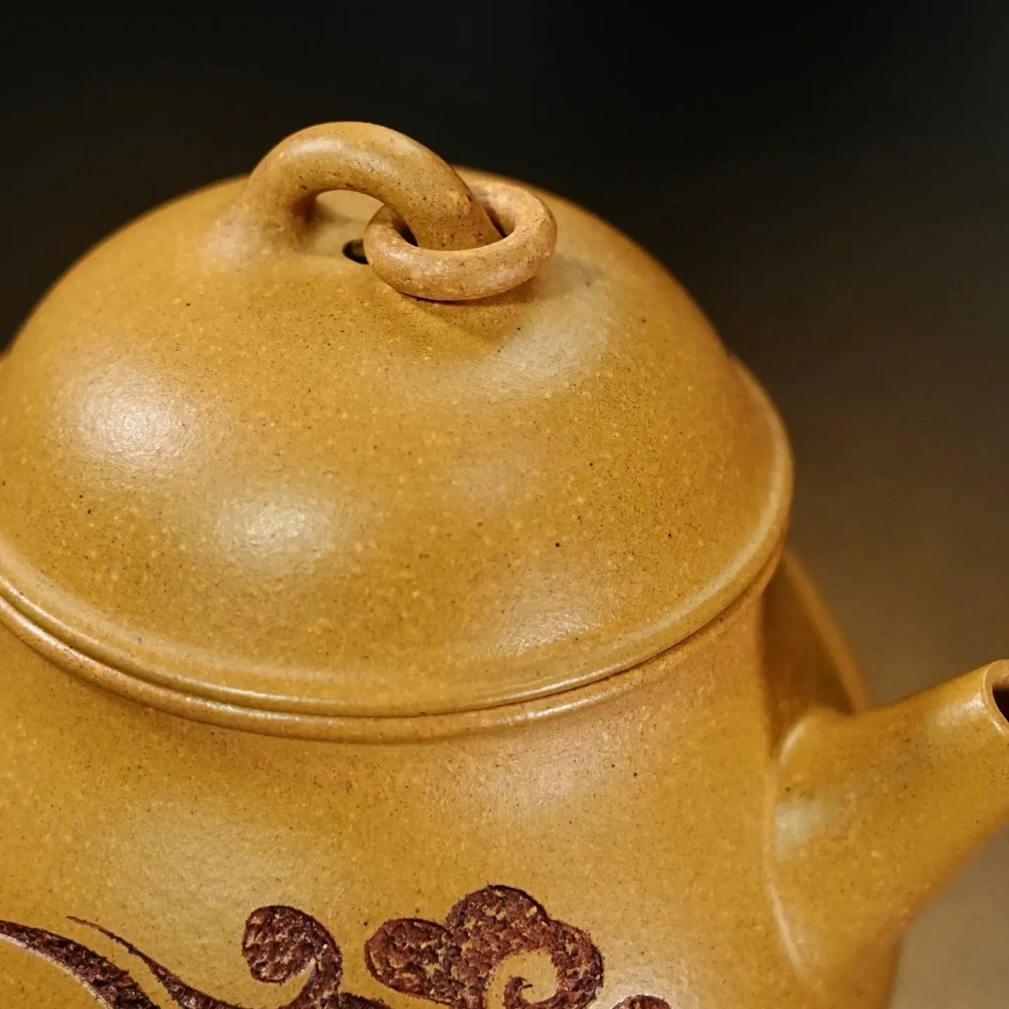 Ru Yi 140cc - Yixing Handmade Teapot 江苏宜兴