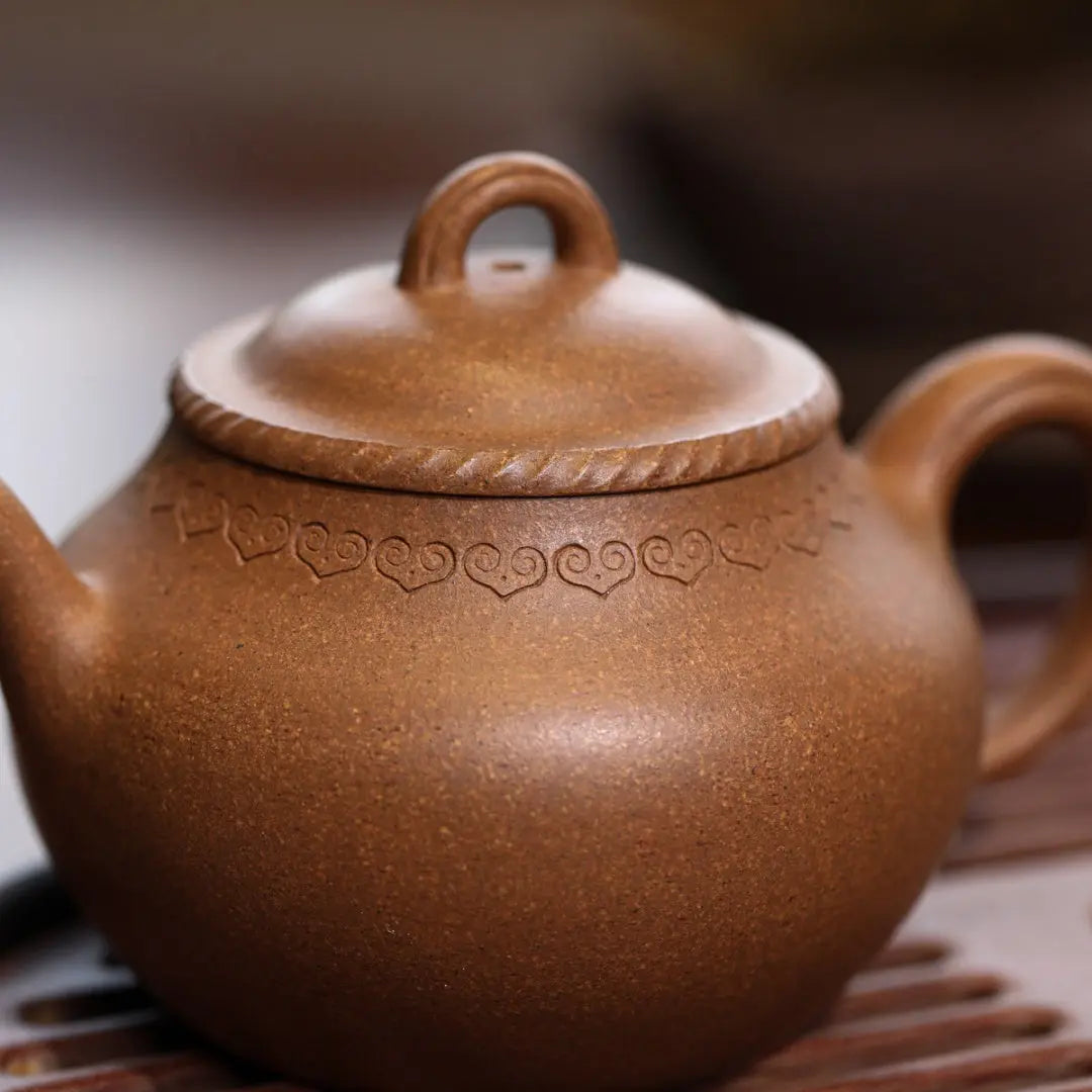 Ru Yi 175cc - Yixing Handmade Teapot 江苏宜兴