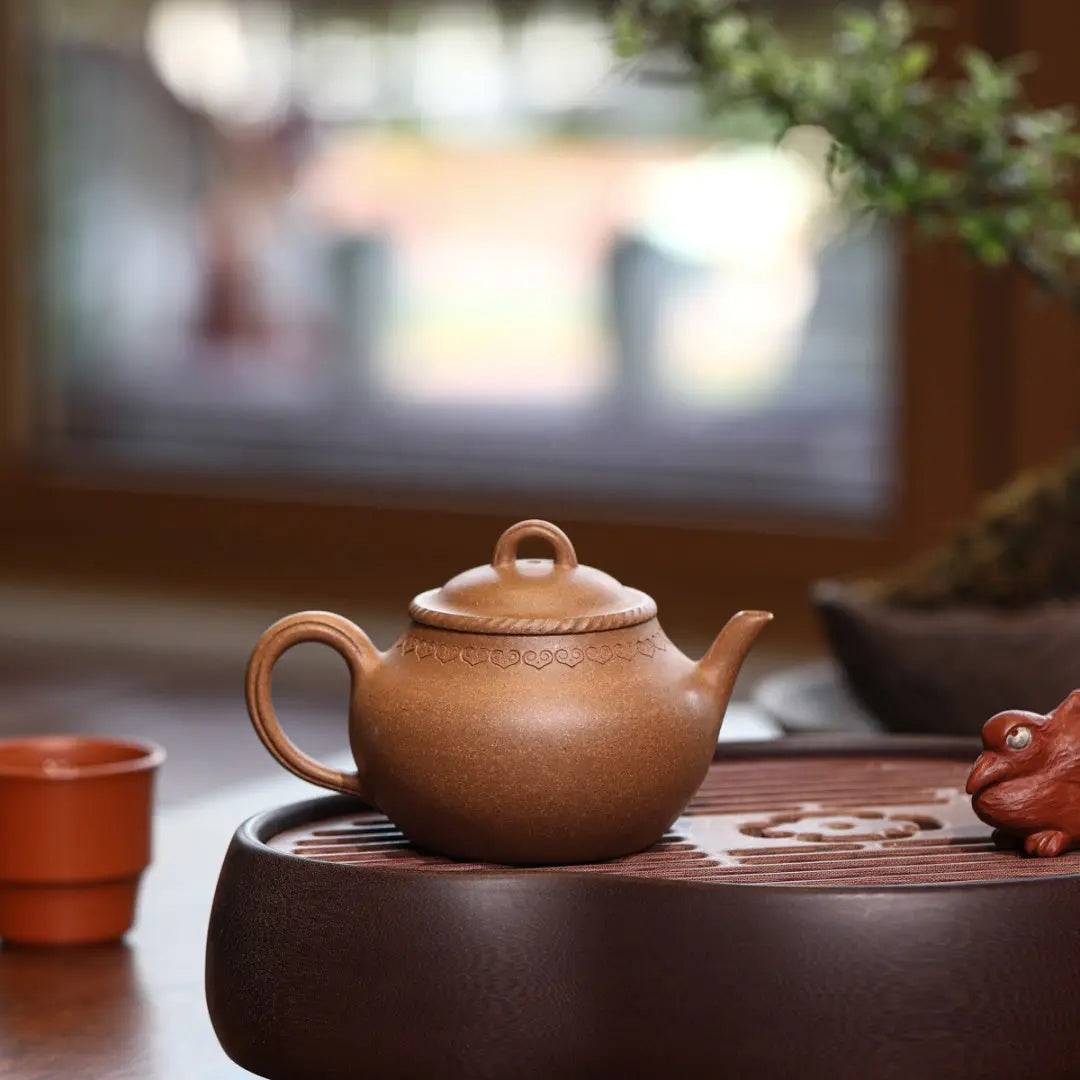 Ru Yi 175cc - Yixing Handmade Teapot 江苏宜兴