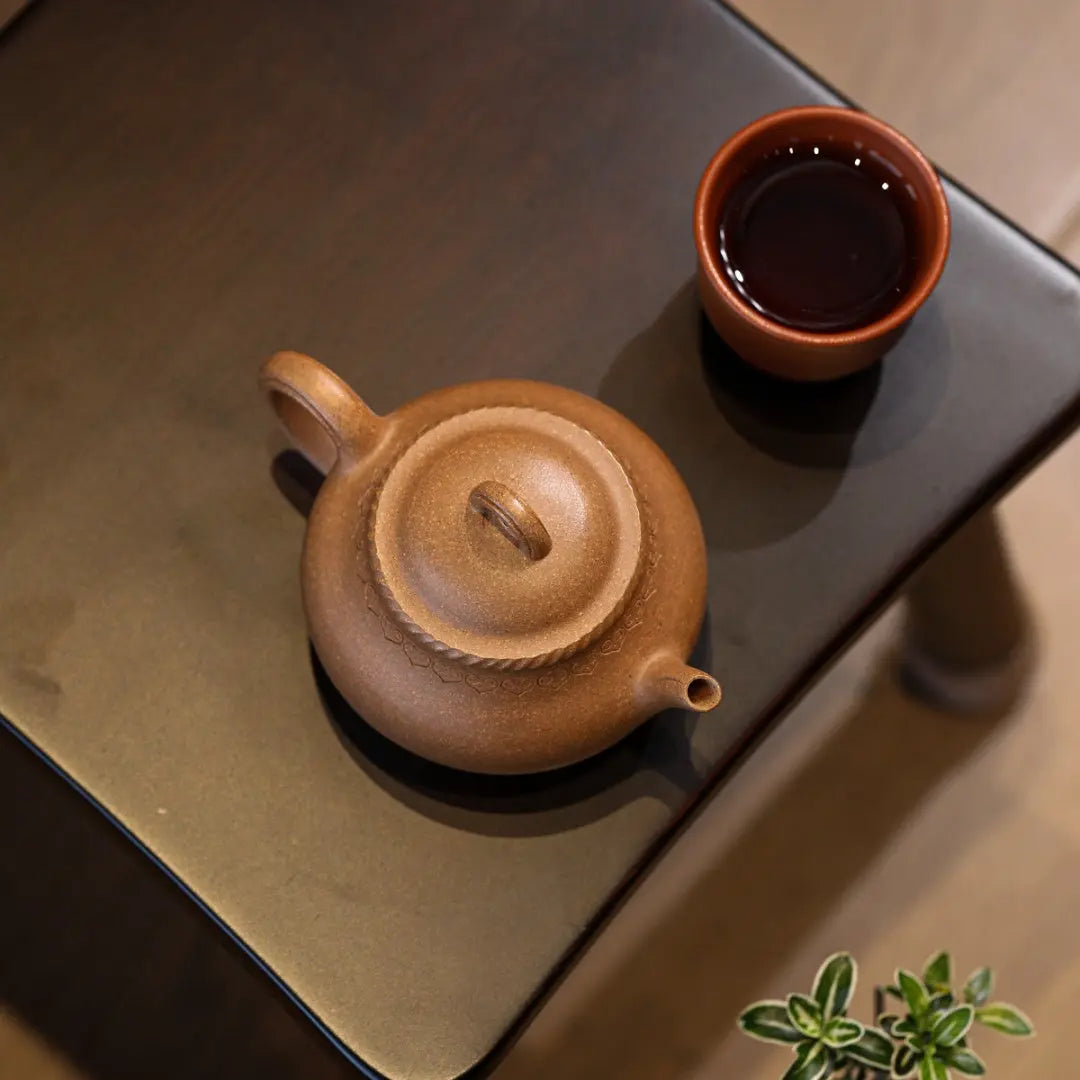 Ru Yi 175cc - Yixing Handmade Teapot 江苏宜兴