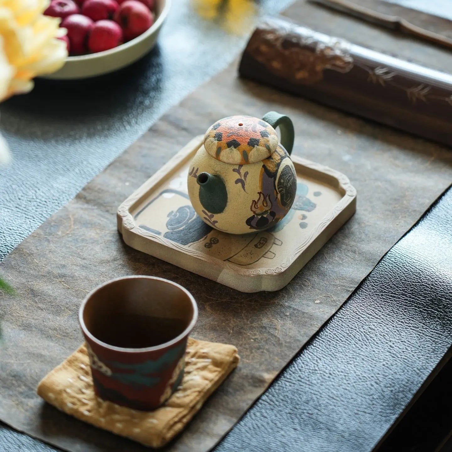 Ru Yi Bao Zhu 100cc - Yixing Handmade Teapot 江苏宜兴