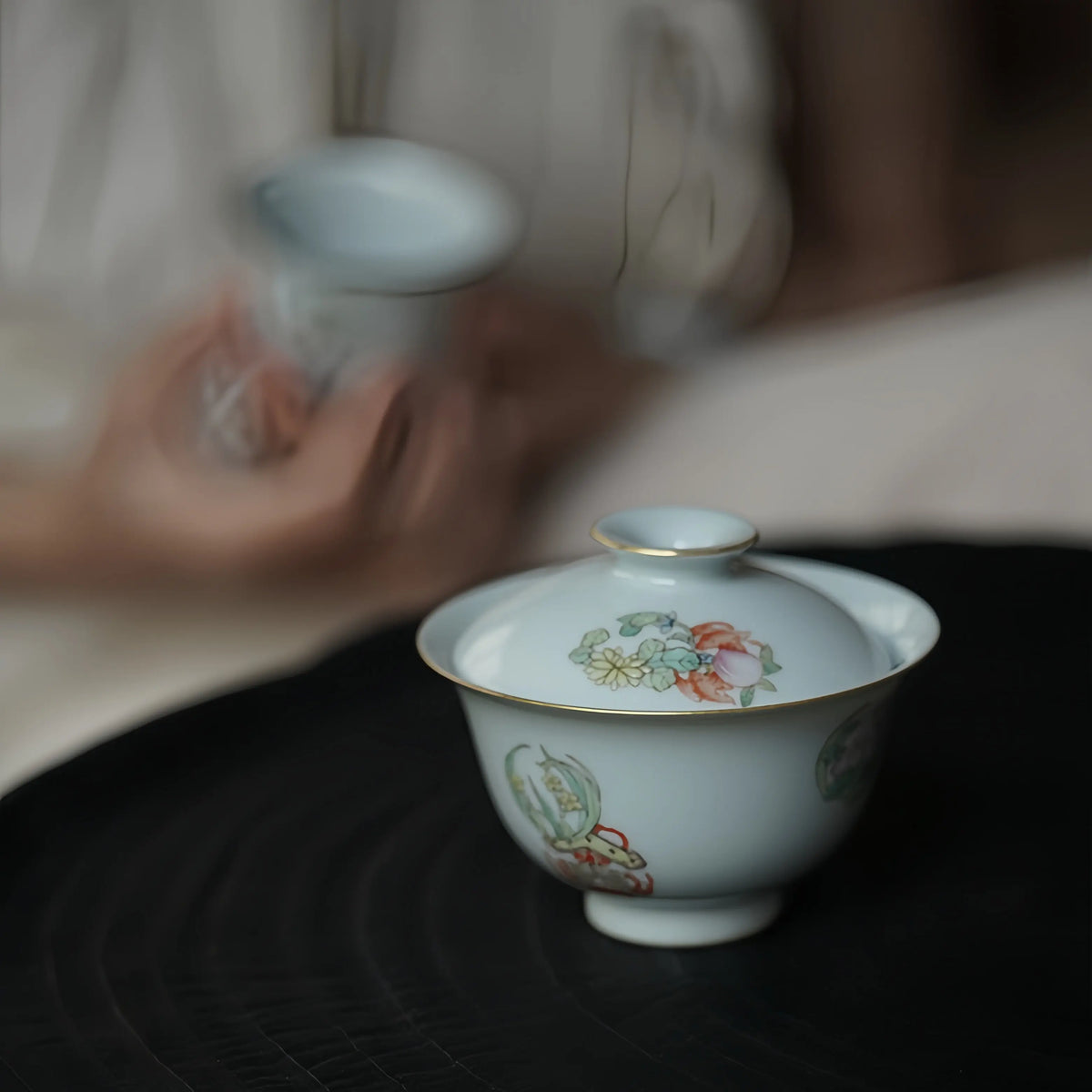 Ru Yi Pi Qiu Hua 140cc - Jingdezhen Porcelain Gaiwan zycschina