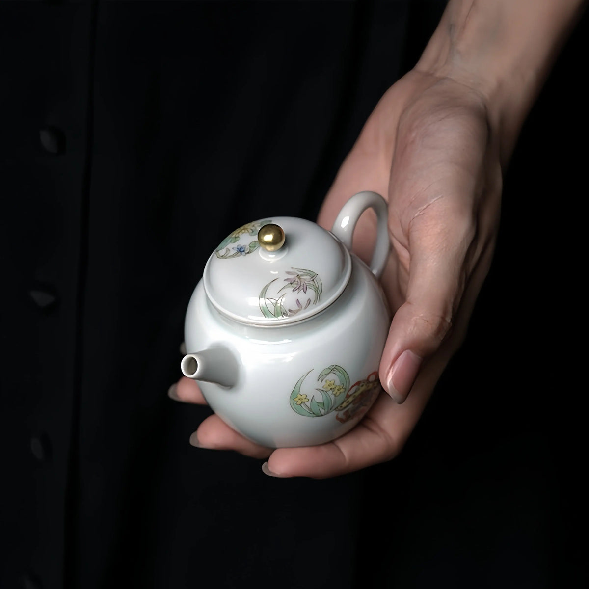 Ru Yi Pi Qiu Hua 140cc - Jingdezhen Porcelain Gaiwan zycschina