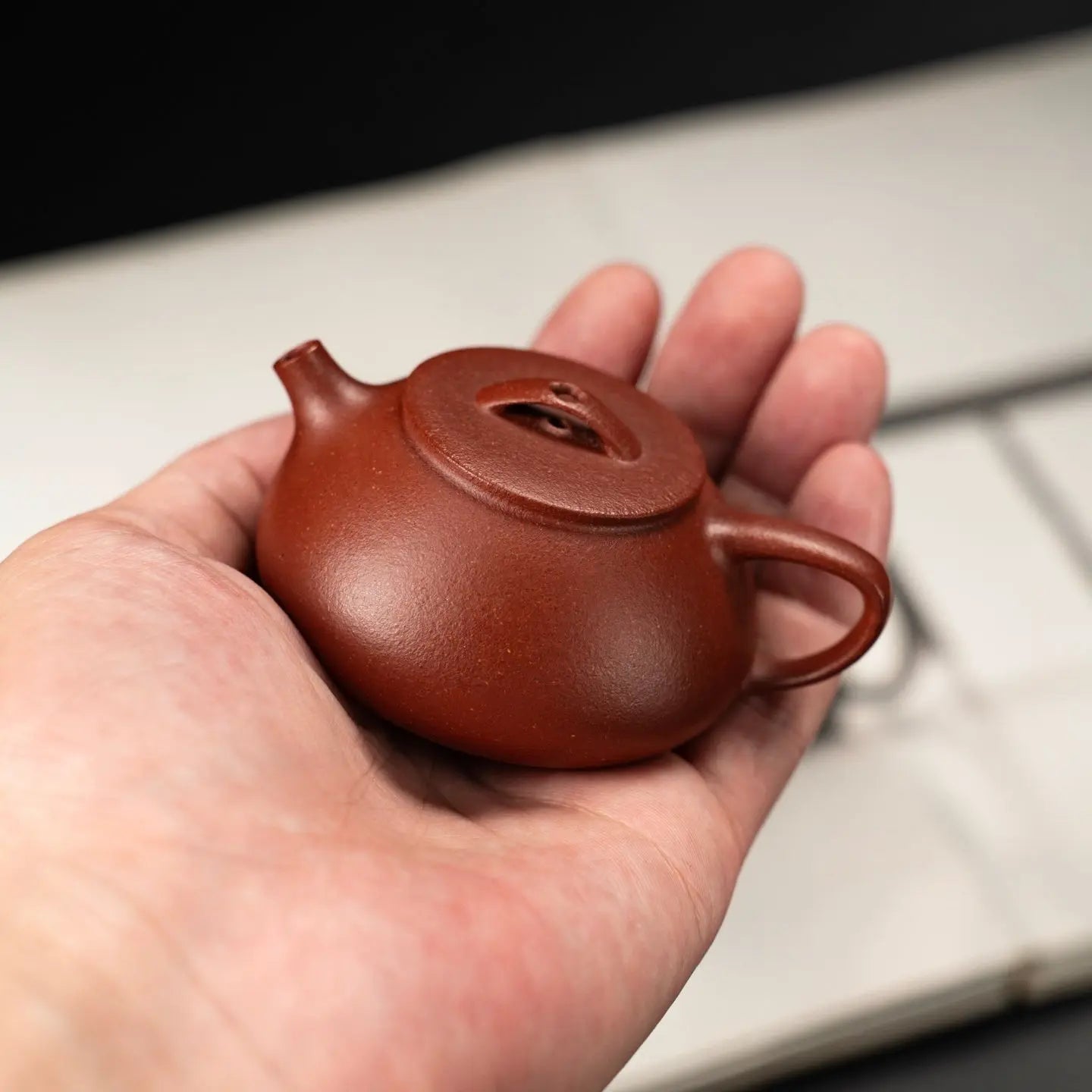 Ru Yi Piao 75cc - Yixing Handmade Teapot 江苏宜兴