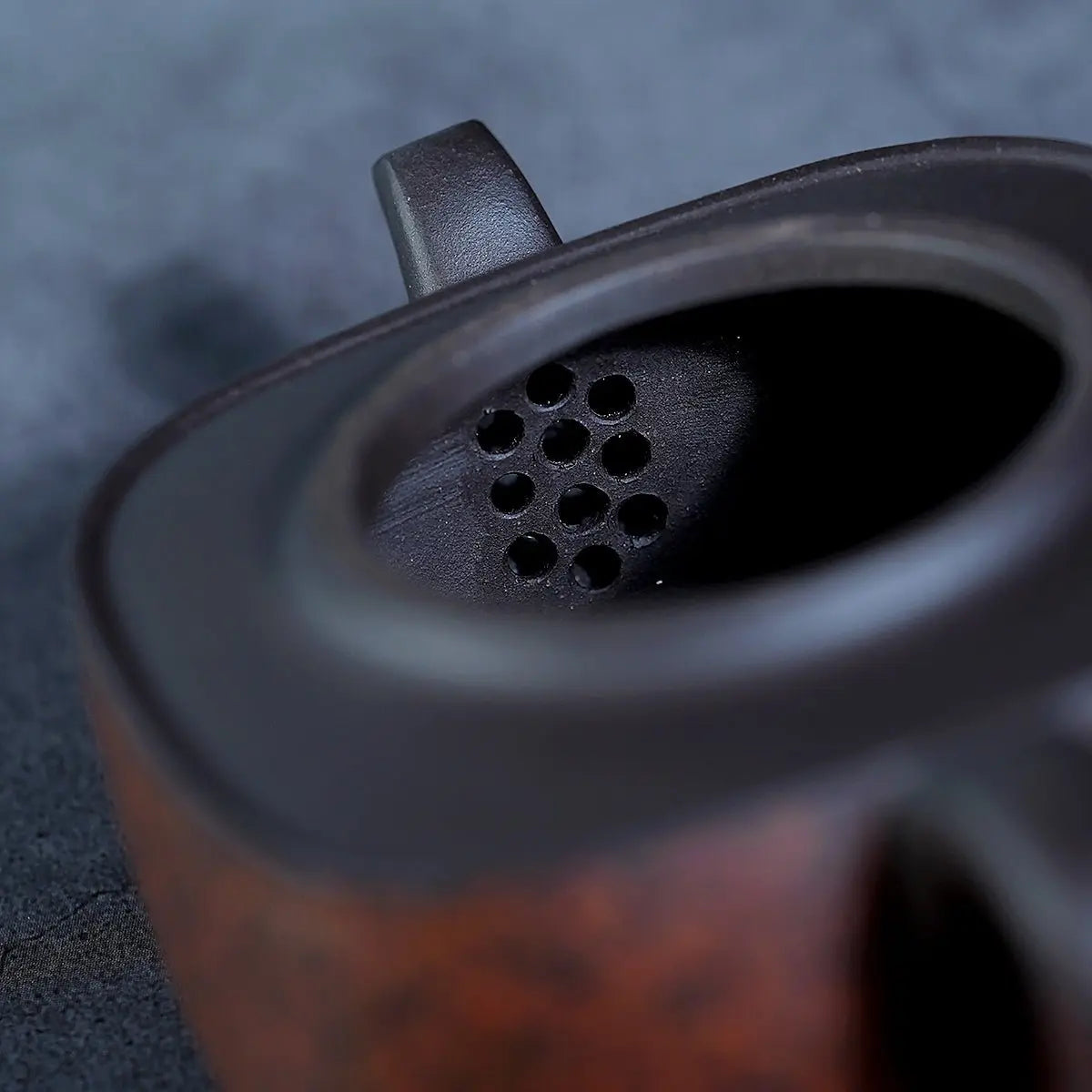 Ru Yi Si Fang 230cc - Yixing Handmade Teapot 江苏宜兴