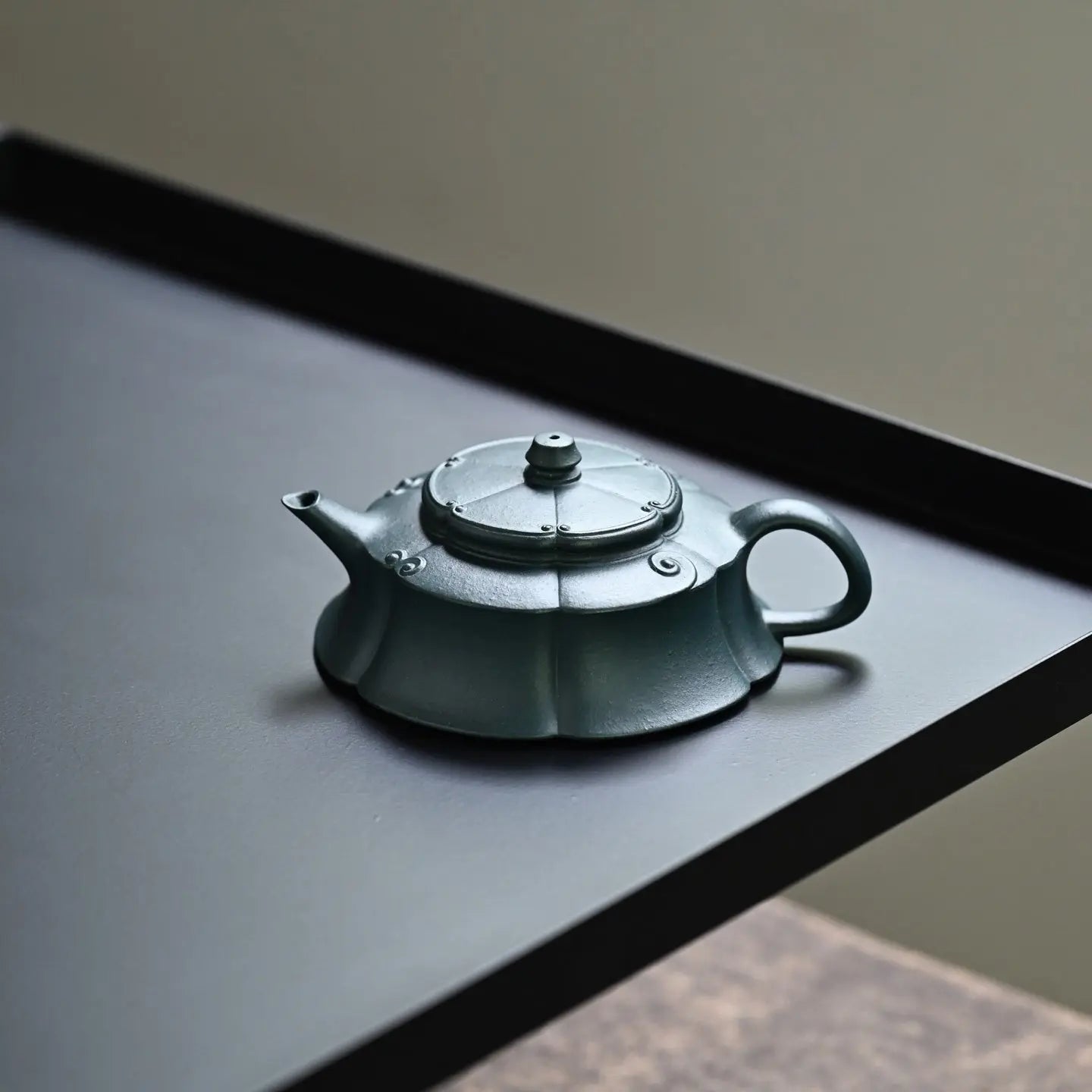 Rui Xiang 150cc - Yixing Handmade Teapot 江苏宜兴