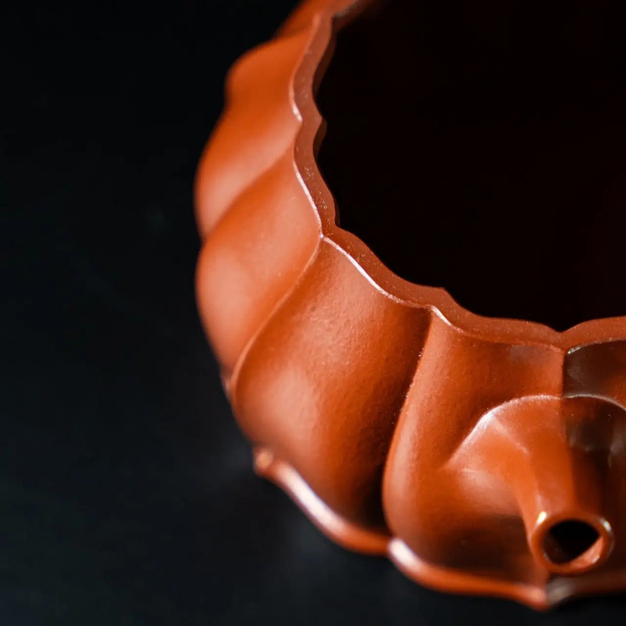Ruo Xi 180cc - Yixing Handmade Teapot 江苏宜兴