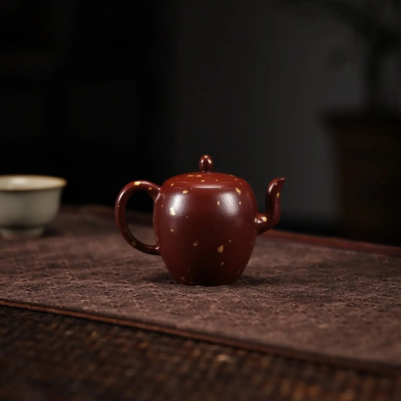 Sa Jin Mei Ren Jian 200cc - Yixing Handmade Teapot 江苏宜兴