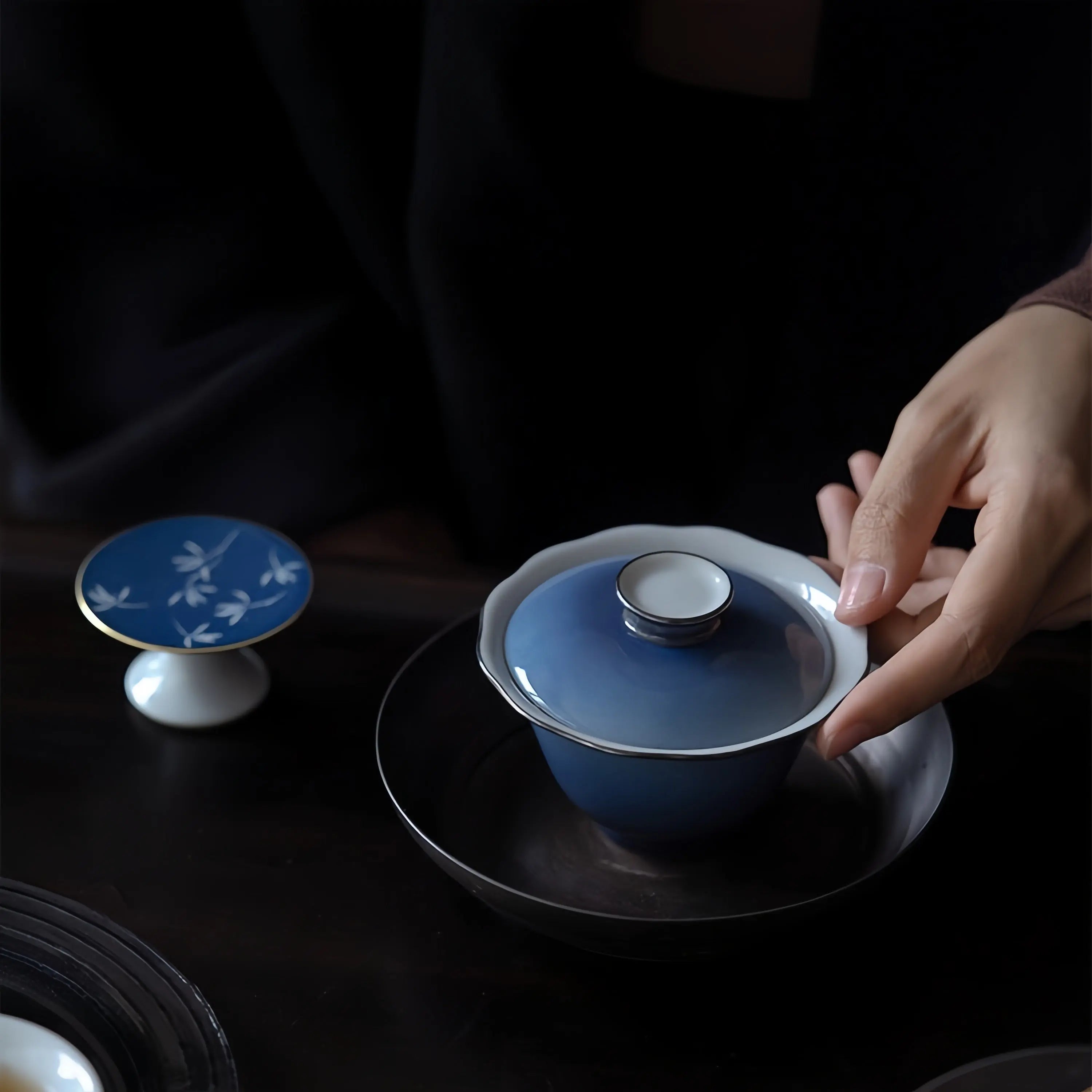 Sa Lan Jian Bian 140cc - Jing De Zhen Porcelain Gaiwan zycschina