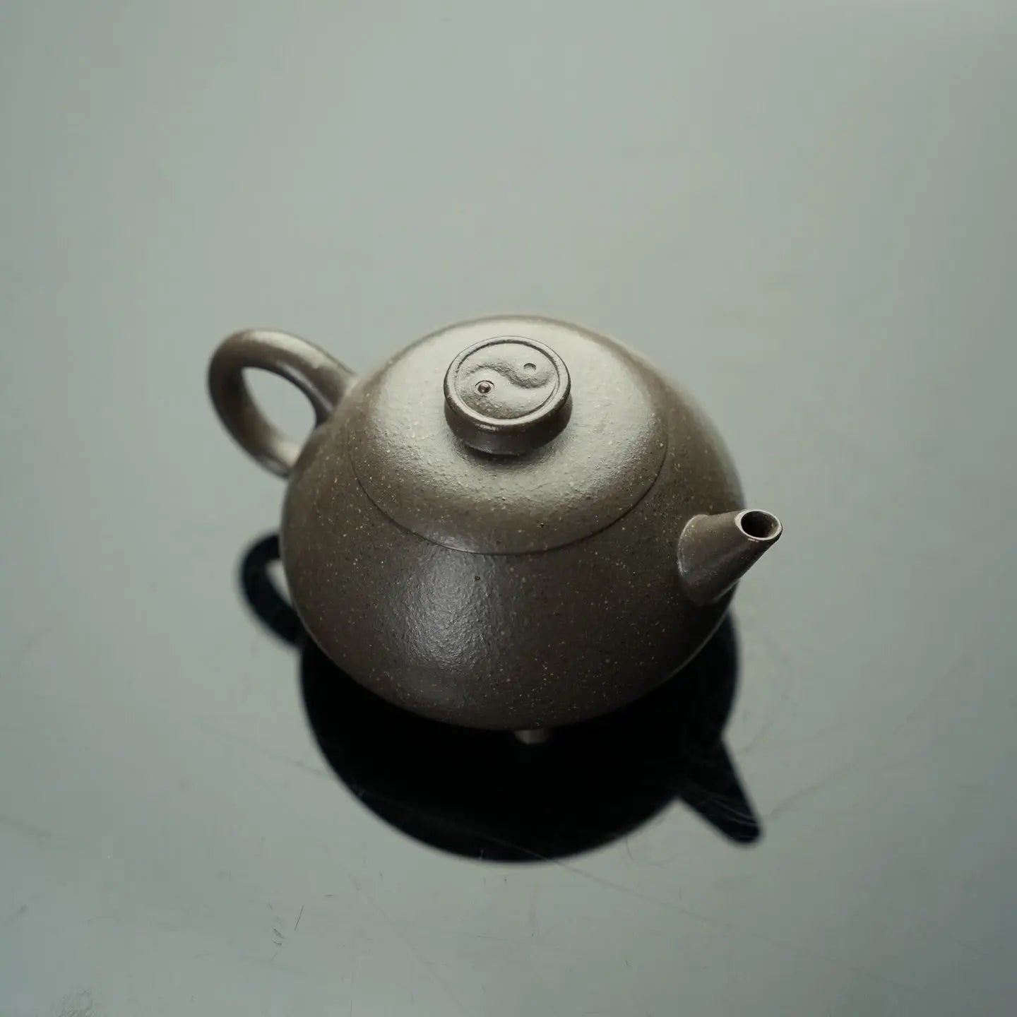 San Zu Shui Ping 140cc - Yixing Handmade Teapot 江苏宜兴