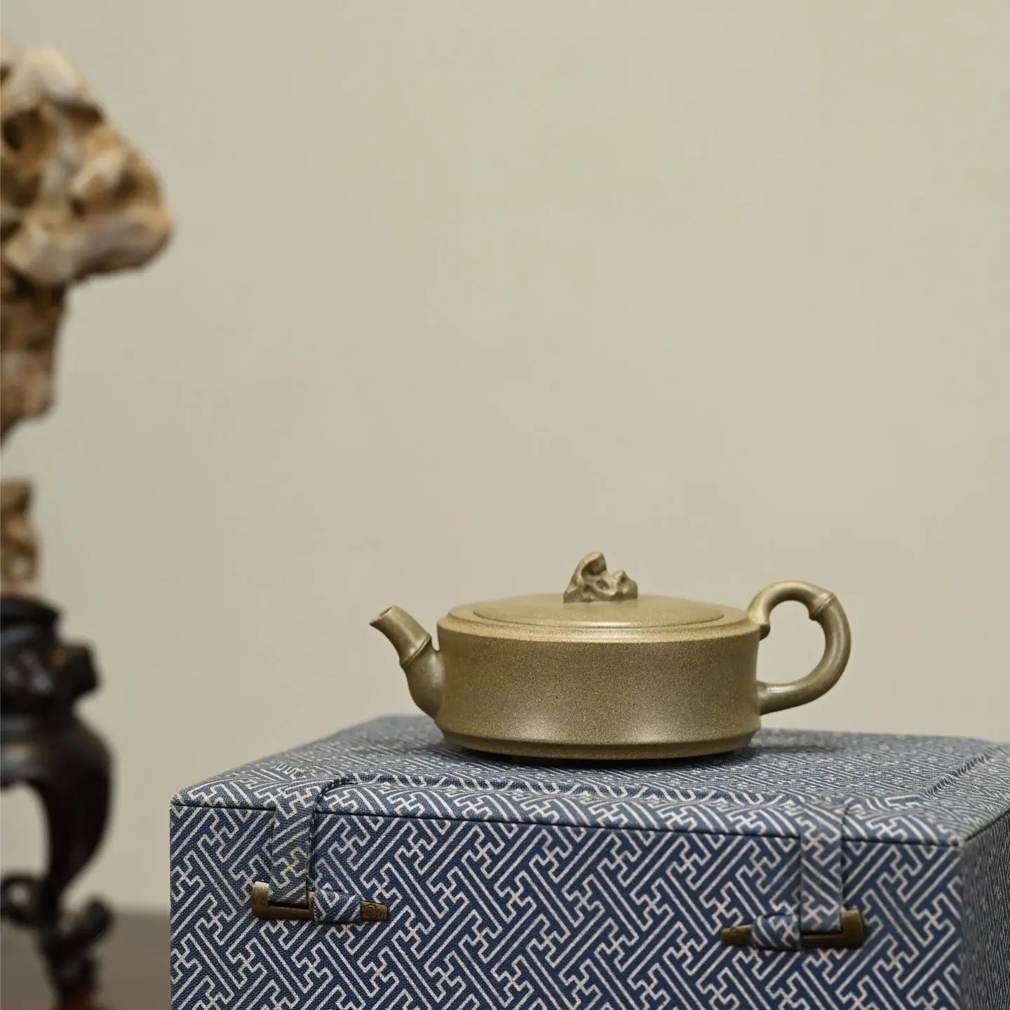 San Zu Yuan Zhu 150cc - Yixing Handmade Teapot 江苏宜兴
