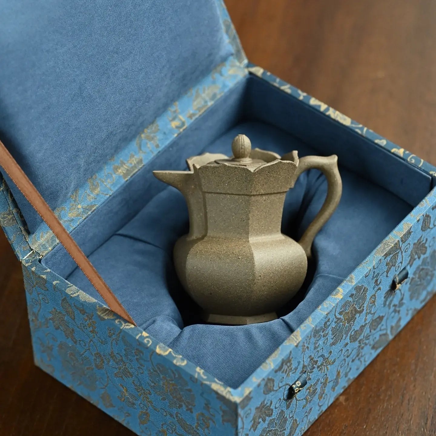 Seng Mao 110cc - Yixing Handmade Teapot 江苏宜兴